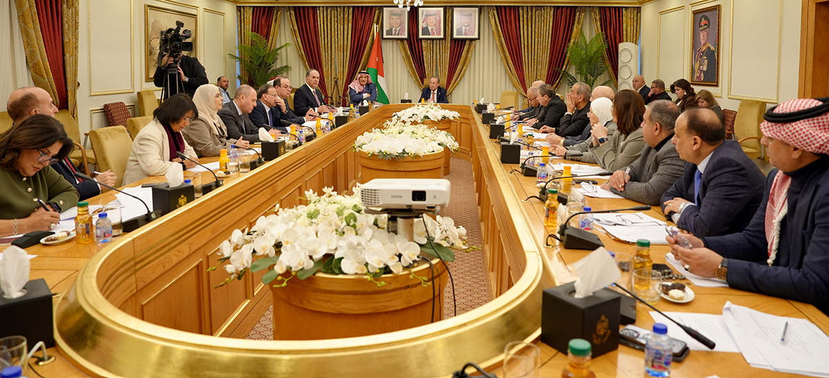  "قانونية الأعيان" تقر معدلي قانوني كاتب العدل والأوقاف