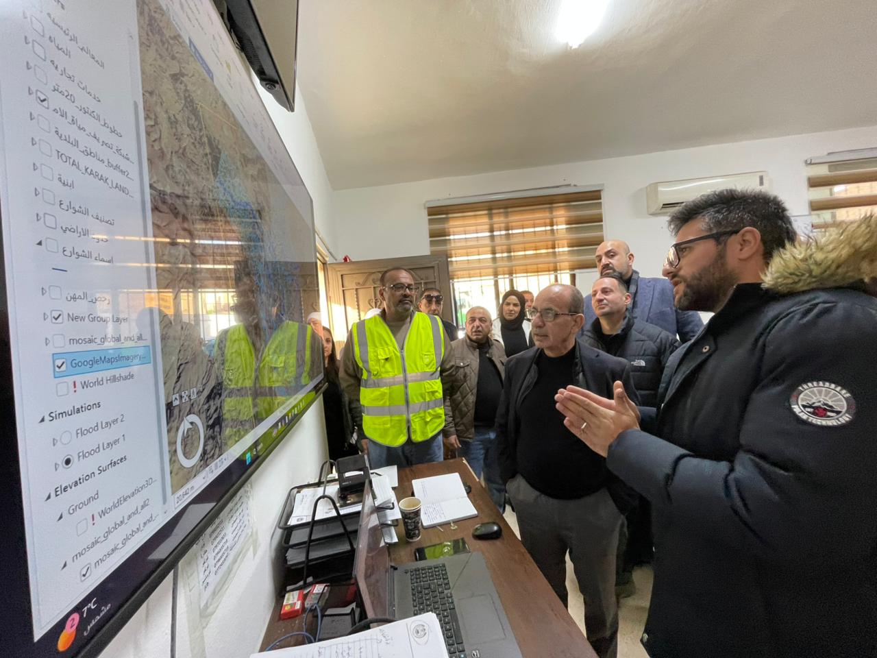  وزير الإدارة المحلية : حلول مستدامة لإعادة تأهيل البنية التحتية المتضررة من الأمطار بالكرك