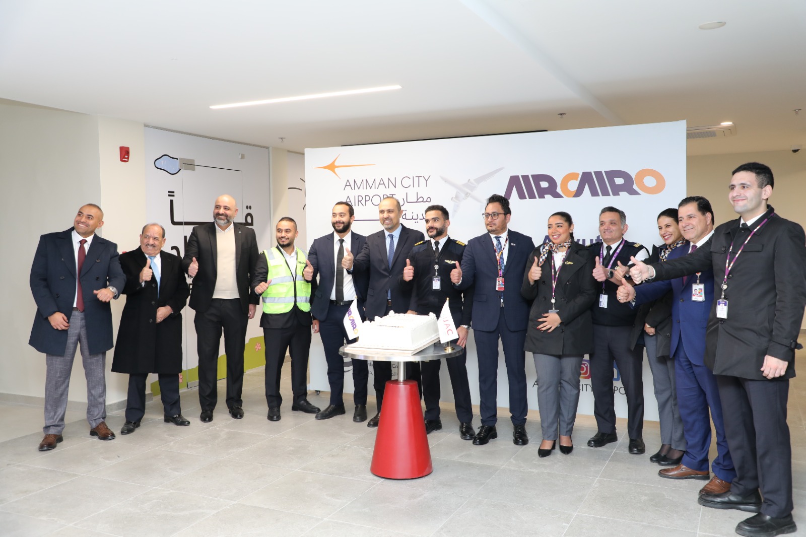  "مطار مدينة عمّان" يستقبل أول طائرة بعد تشغيله