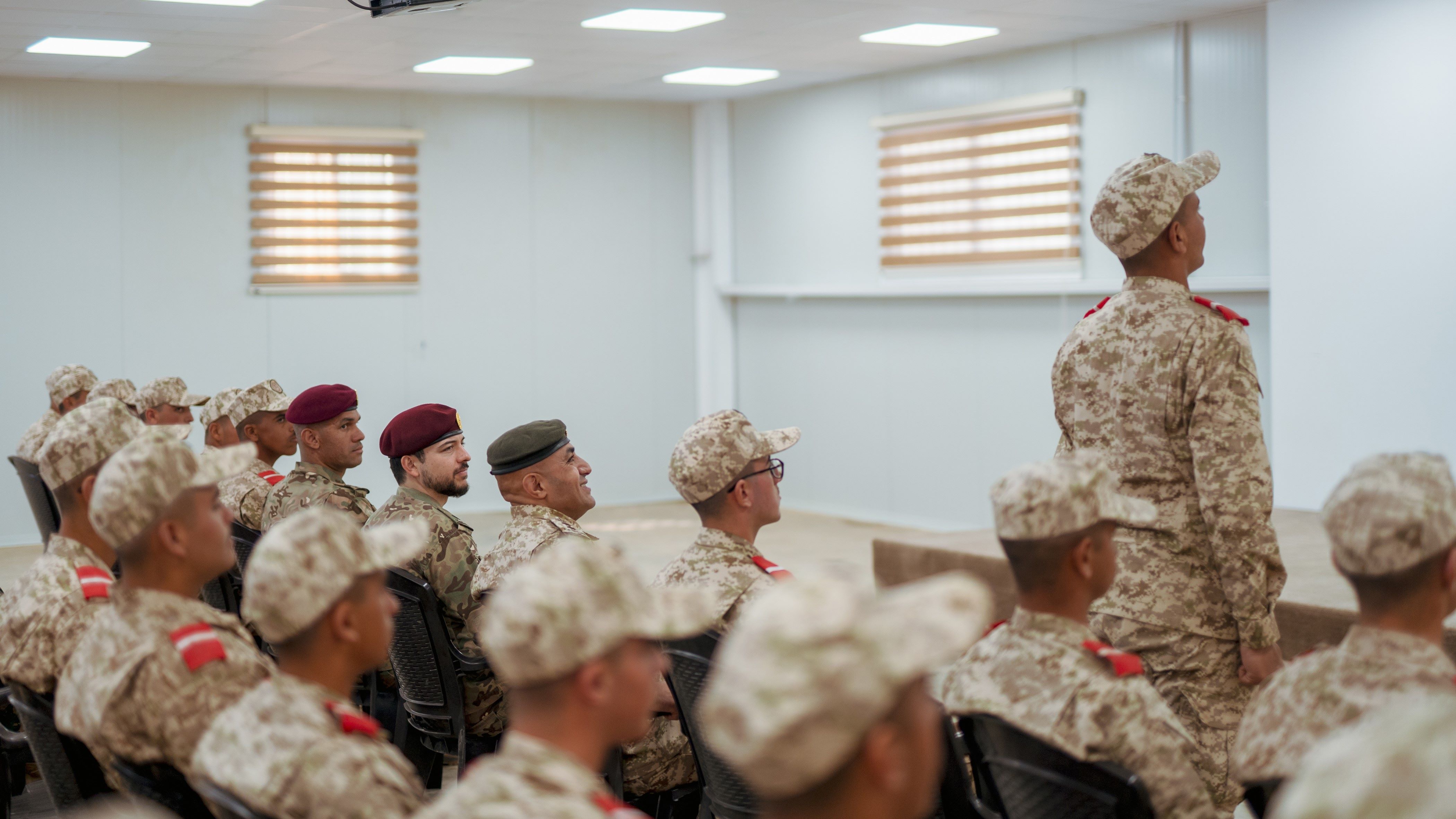  ولي العهد يزور مركز تدريب خدمة العلم ويطلع على سير البرامج التدريبية