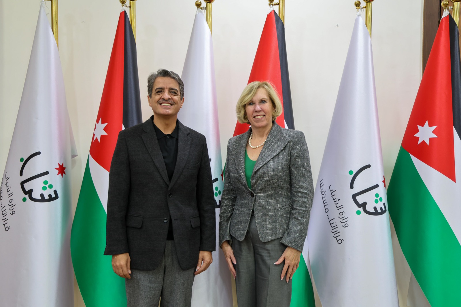  وزير الشباب يبحث والسفيرة الأسترالية التعاون المشترك