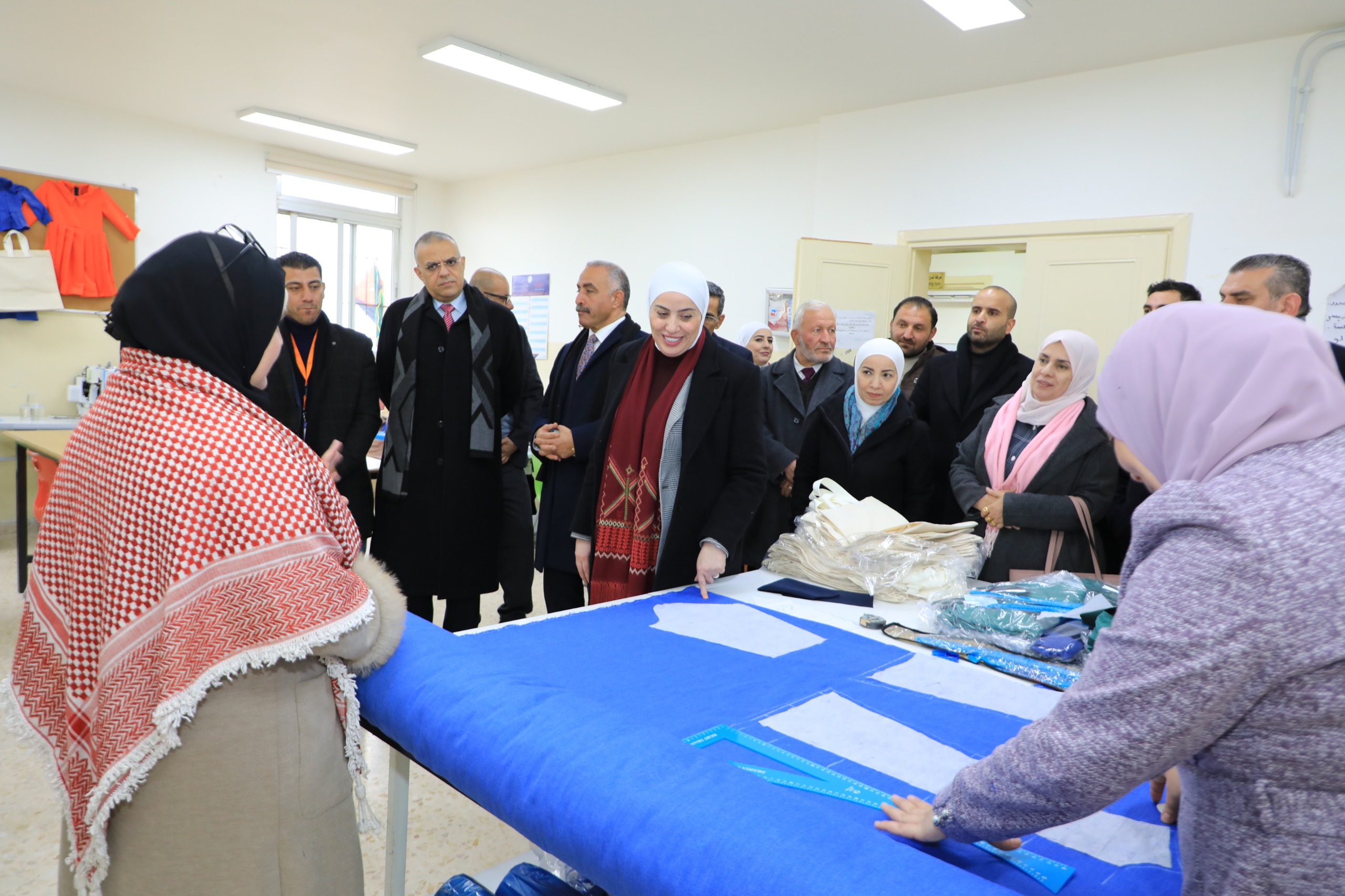  وزيرة التنمية الاجتماعية تتفقد أسراً عفيفة ومشاريع في عجلون