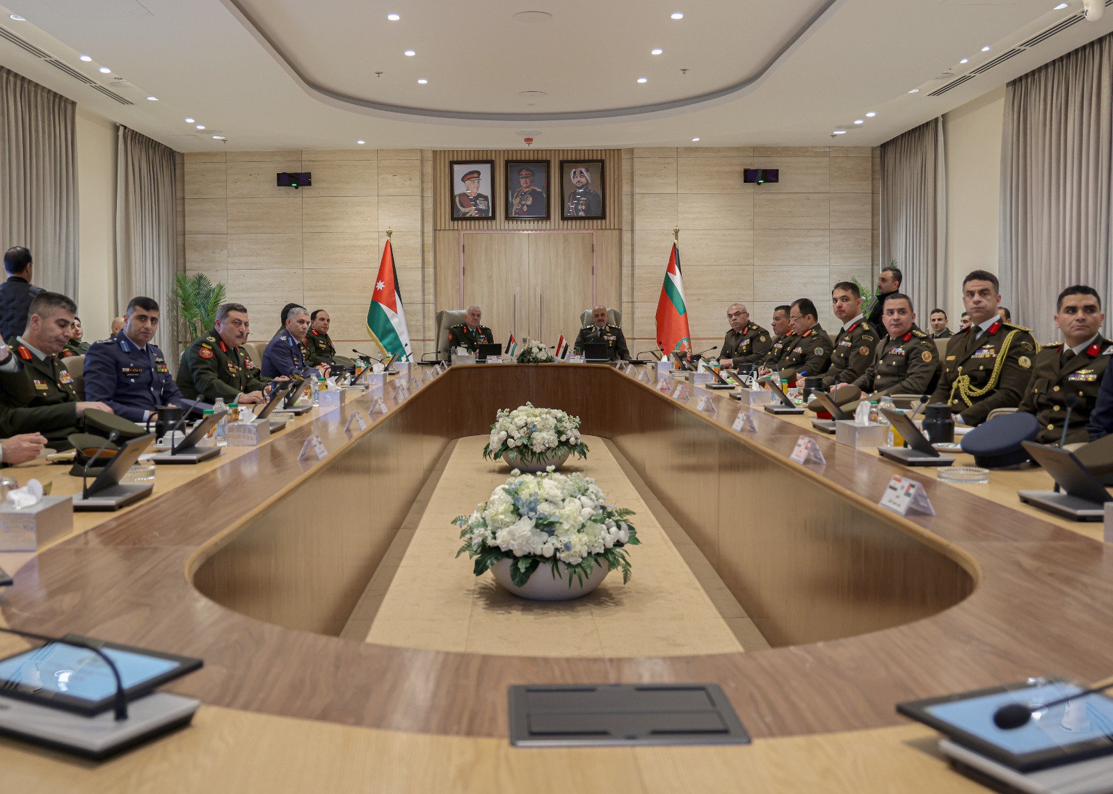  رئيس هيئة الأركان يستقبل رئيس أركان حرب القوات المسلحة المصرية