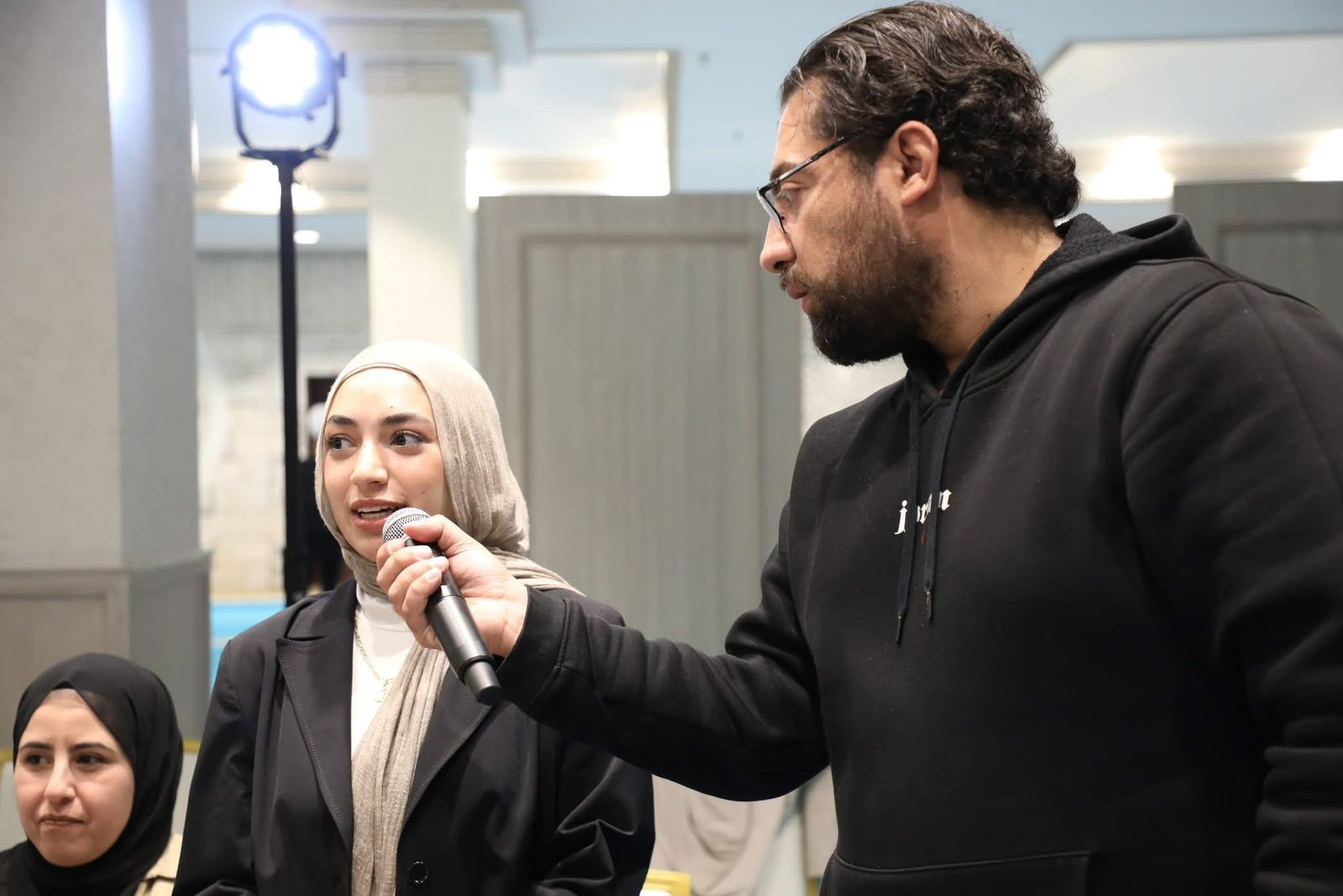  "آرك" تنظم مسرحية للتوعية بالمخاطر الرقمية