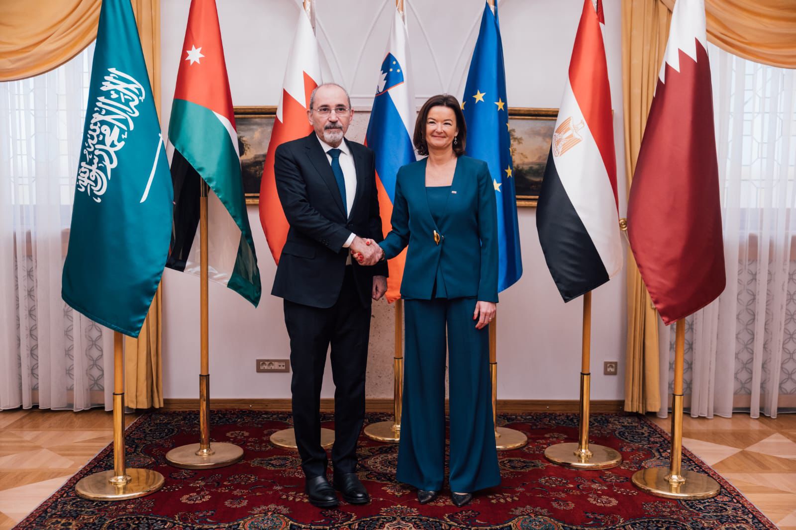  الصفدي ووزراء خارجية عرب يعقدون جلسة حوارية موسعة مع وزيرة الخارجية السلوفينية