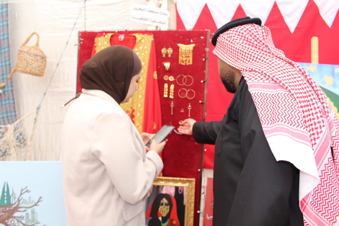 معرض الجاليات في "اليرموك".. فضاءٌ ثقافي يجمع الحضارات