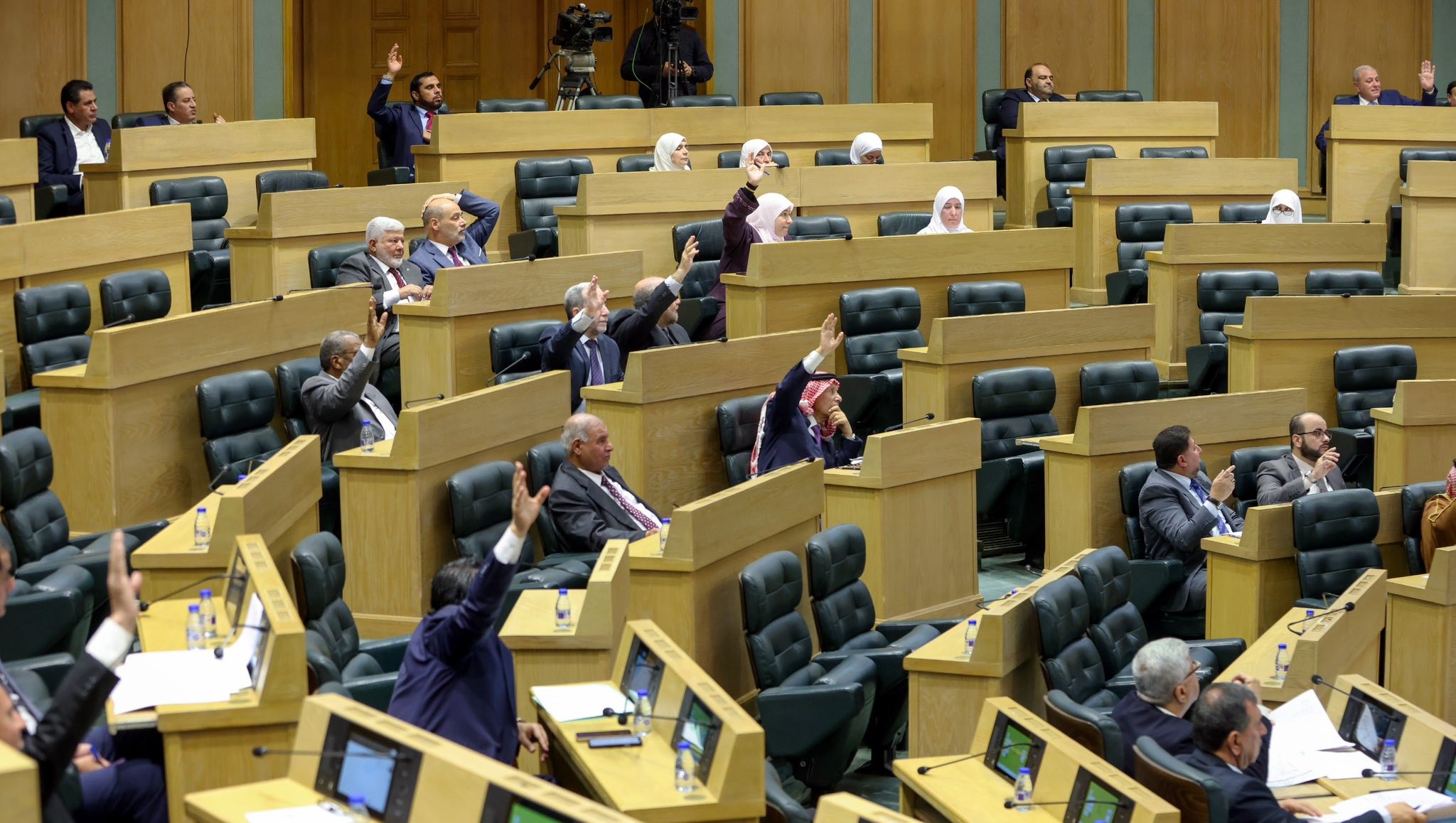 مجلس النواب يُقر 7 مواد بمشروع قانون الغاز