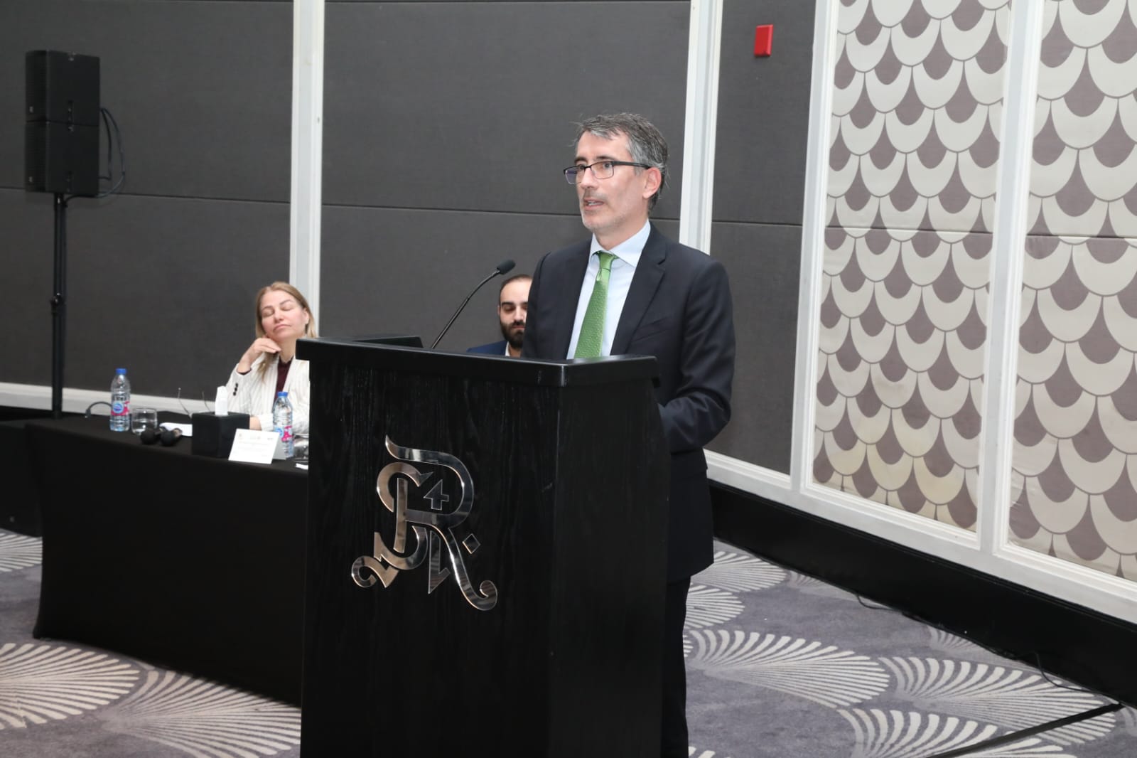  "المياه" تنظم ورشة حول الإفصاح البيئي والاجتماعي لمشروع الناقل الوطني