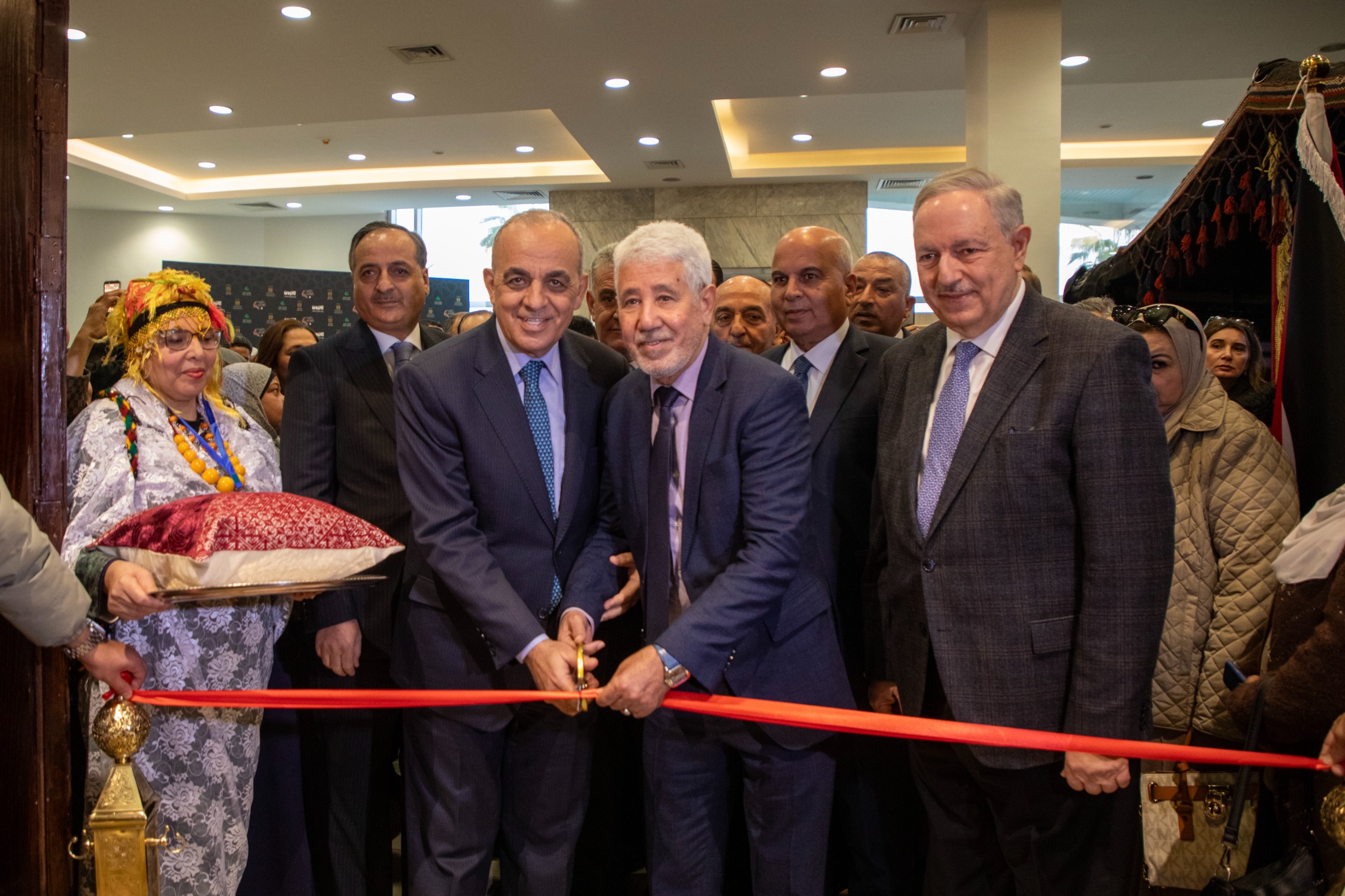  وزير السياحة ورئيس فاس مكناس يفتتحان المعرض الأردني المغربي للصناعات التقليدية