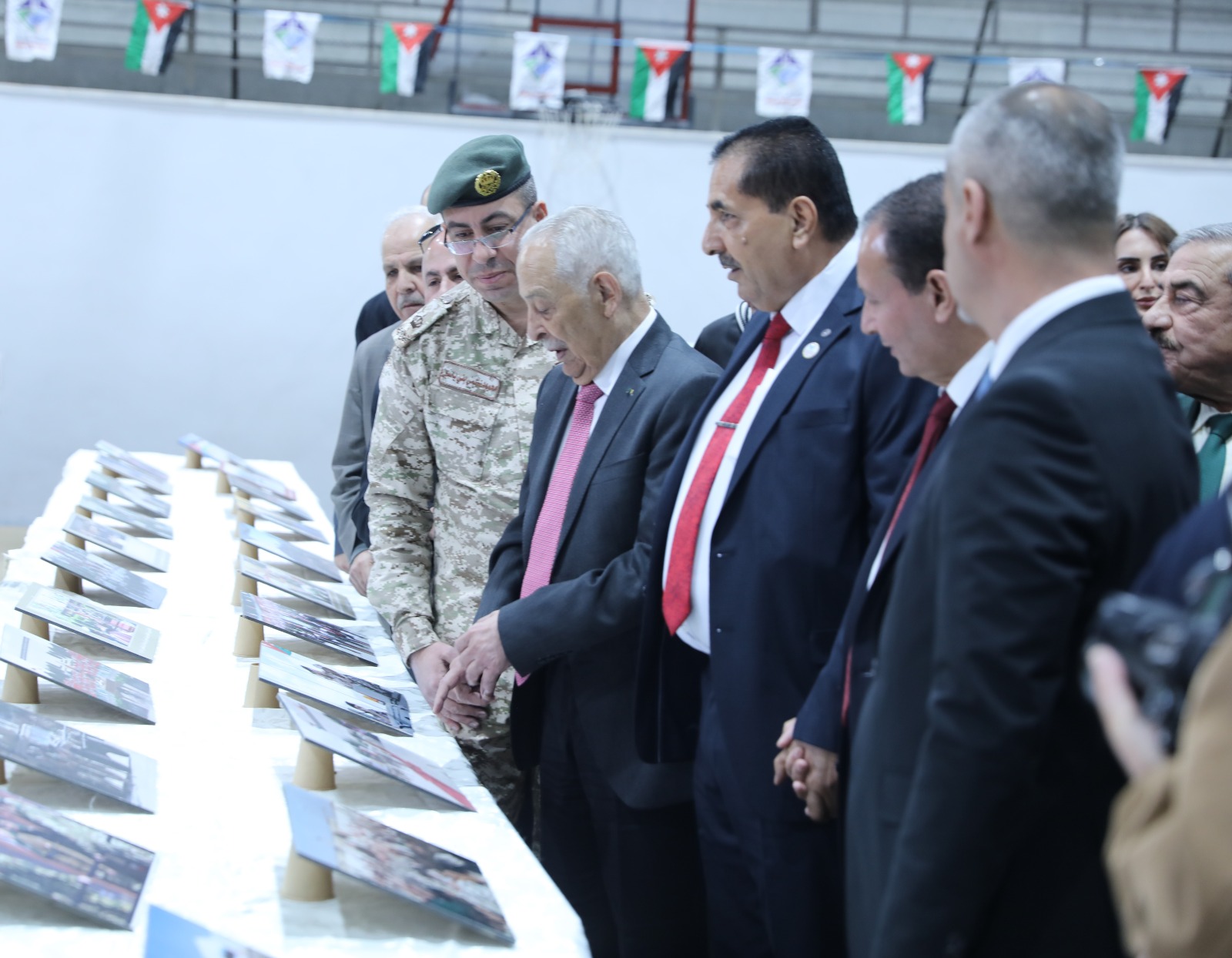  العيسوي يرعى احتفال جامعة جدارا بعيد ميلاد الملك ويفتتح معرض صور الهاشميين