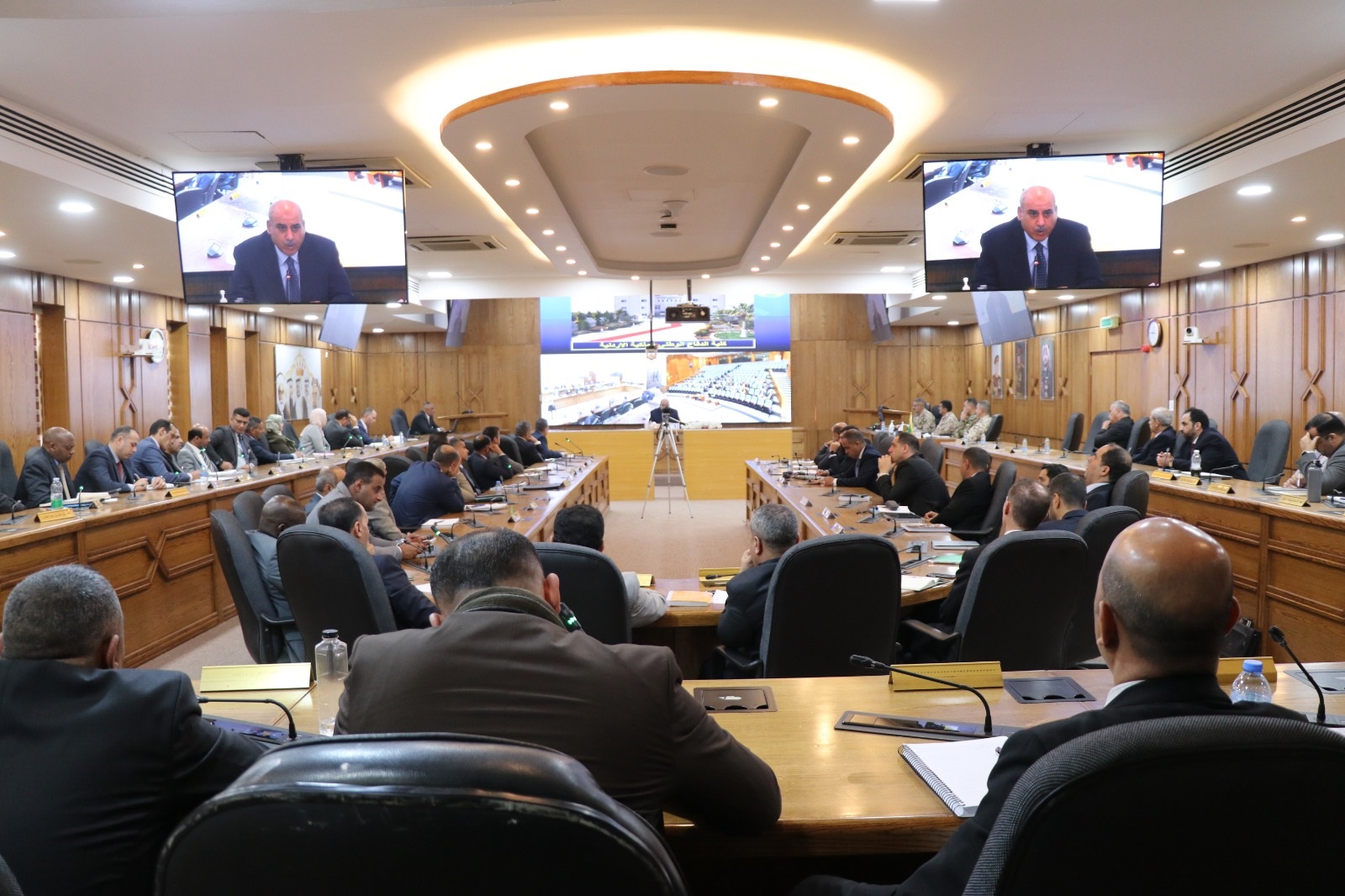  رئيس مجلس النواب يحاضر في كلية الدفاع الوطني