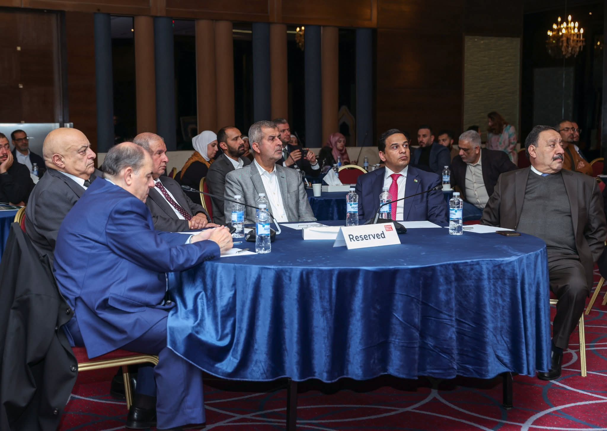 "الطاقة النيابية" تشارك في جلسة حوارية حول تطوير مشاريع الهيدروجين