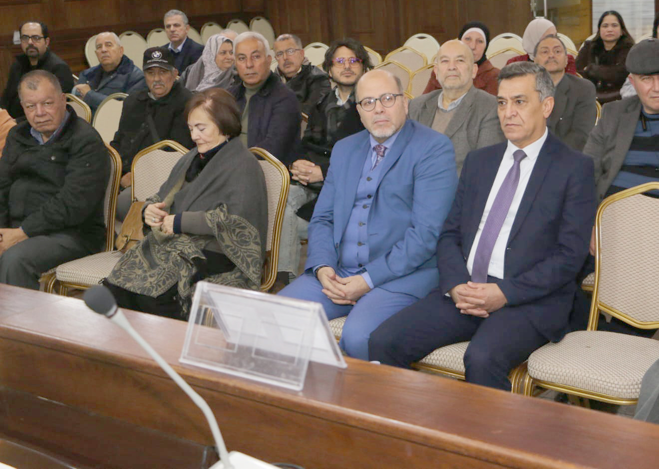 مثقفون يحتفون بإشهار كتاب "المدن والتجارة في الحضارة العربية الإسلامية" 