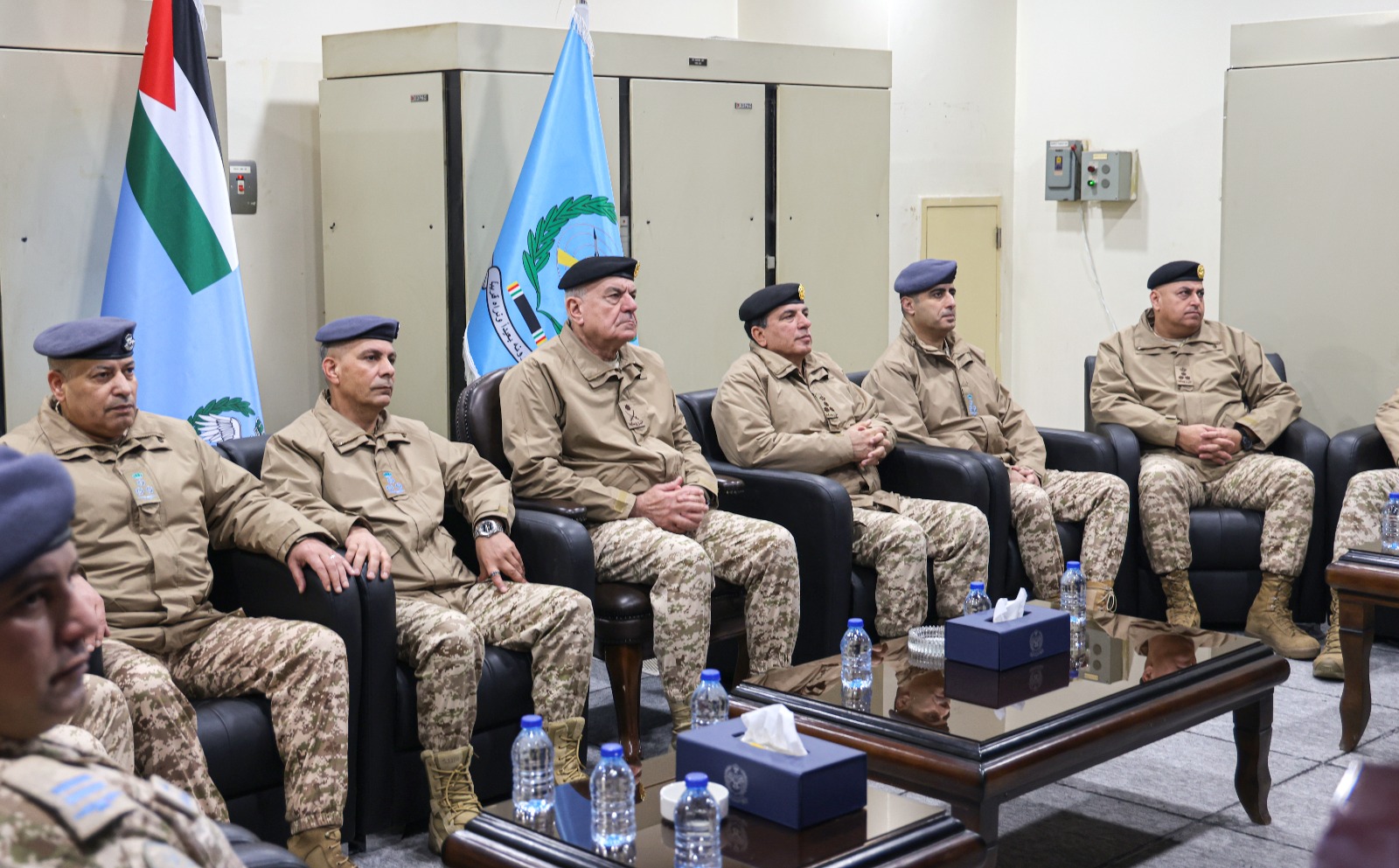  الحنيطي يؤدي صلاة عيد الفطر ويلتقي عدد من مرتبات سلاح الجو الملكي