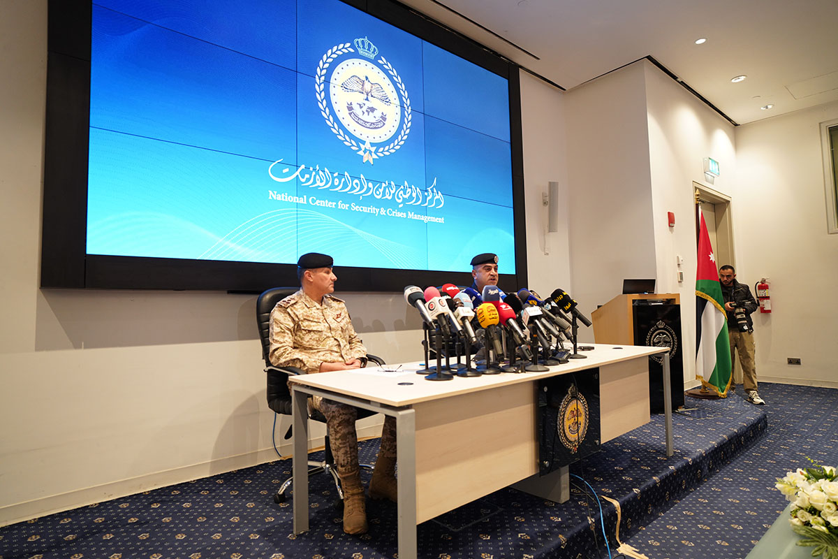  القوات المسلحة والأمن العام يستعرضان إجراءات حماية المملكة والتعامل مع تداعيات التصعيد الإقليمي