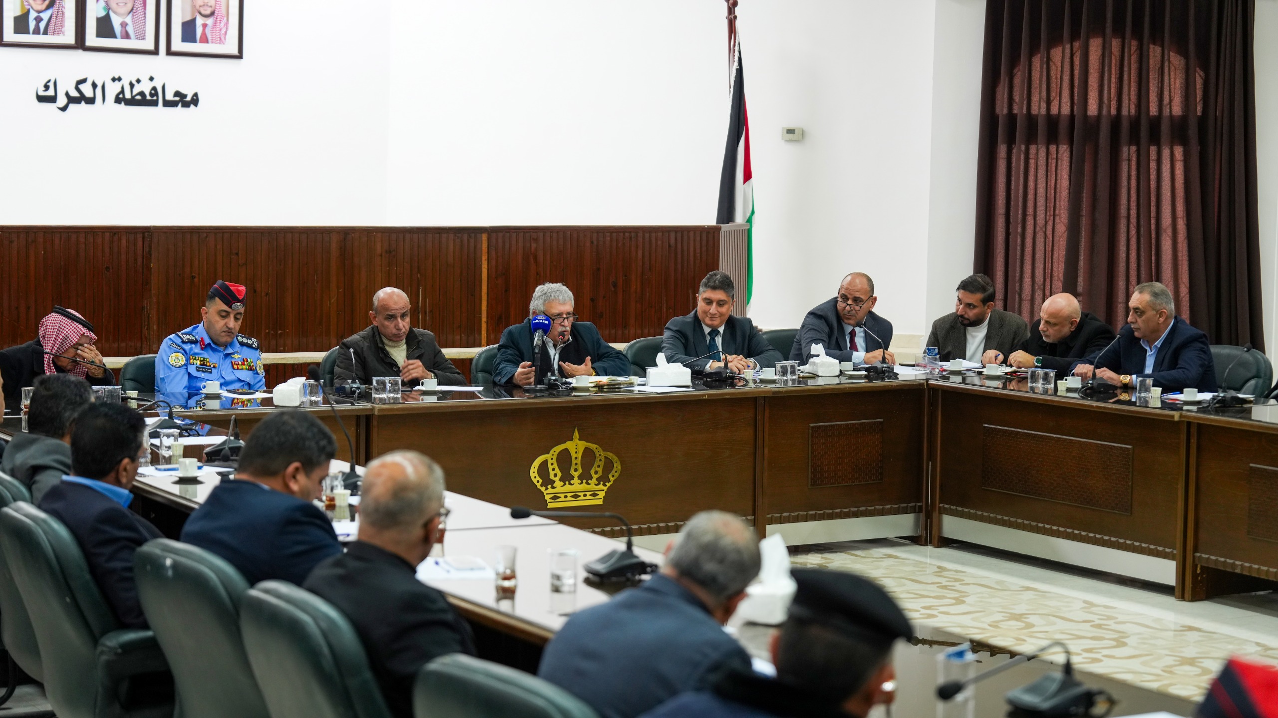  القطامين يؤكد ضرورة التنسيق مع البلديات لتنظيم النقل والمرور