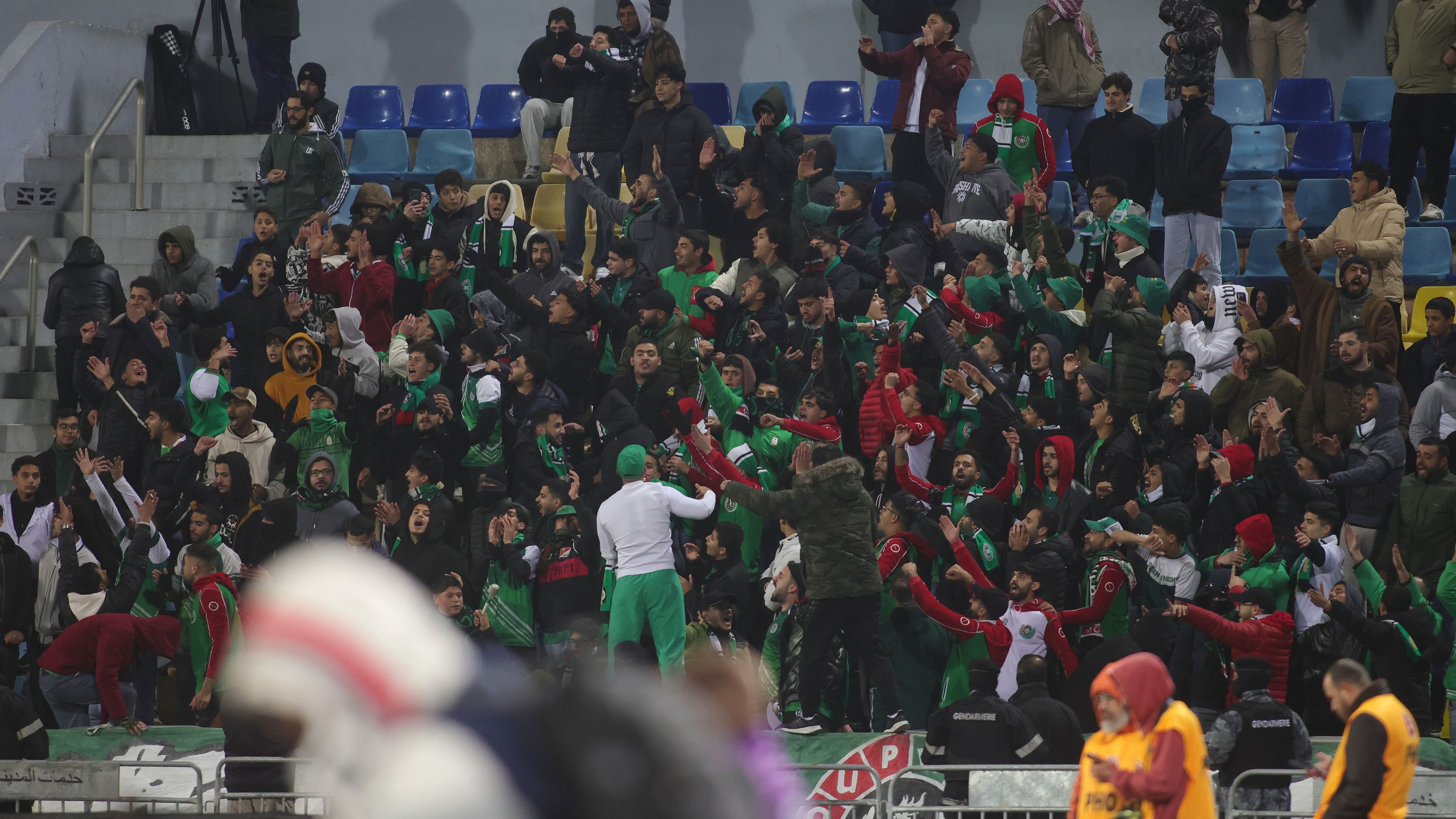  الفيصلي يغلب الوحدات ويتوج بلقب درع الاتحاد