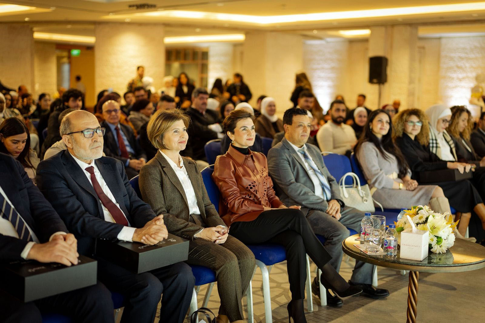  الأميرة نور بنت عاصم ترعى تخريج "إنجاز" لقياديين شباب في برنامج زمالة لازورد