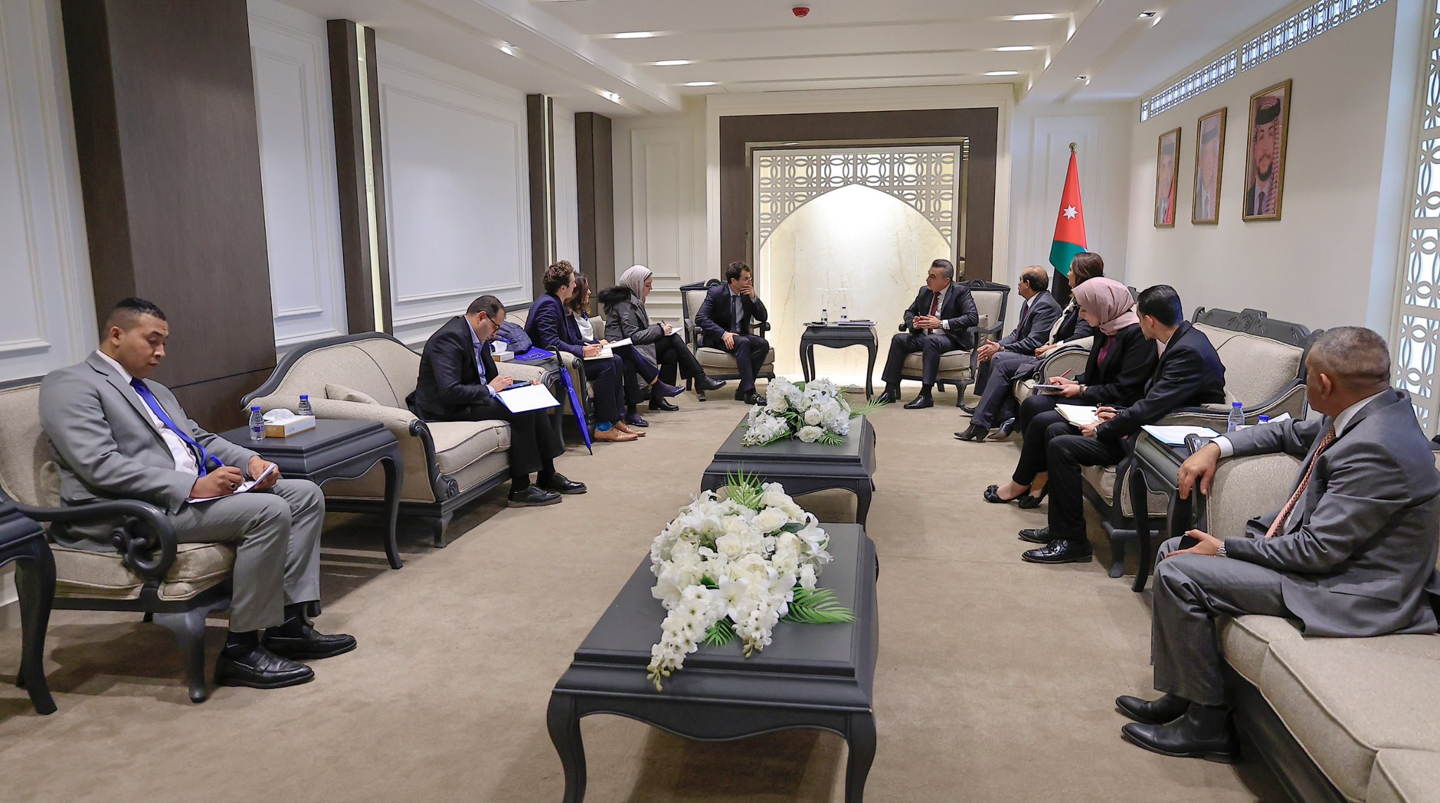  "الخارجية النيابية" تبحث وسفير الاتحاد الأوروبي تعزيز التعاون المشترك