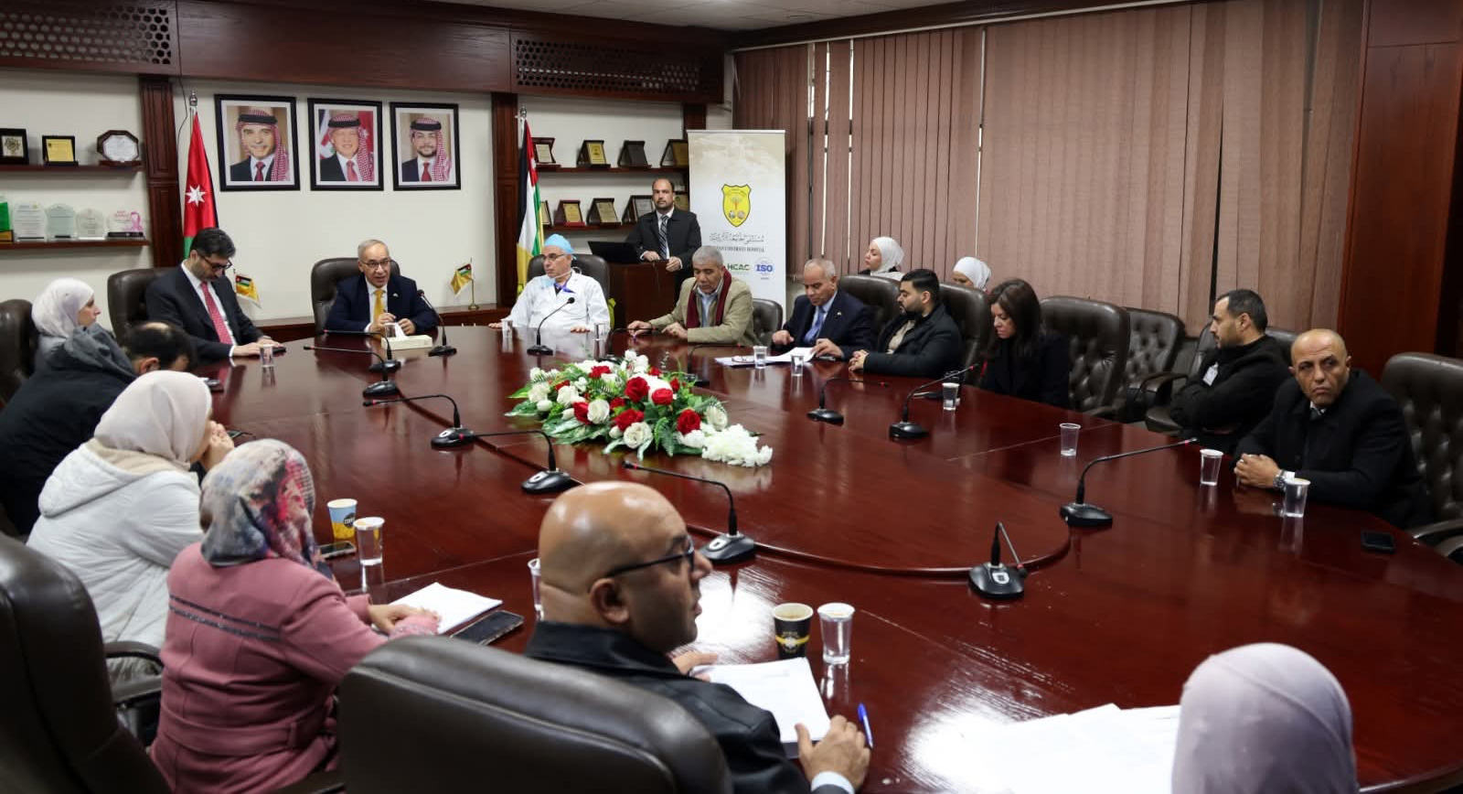  مستشفى الجامعة يطلق خطته الاستراتيجية للأعوام 2026–2030