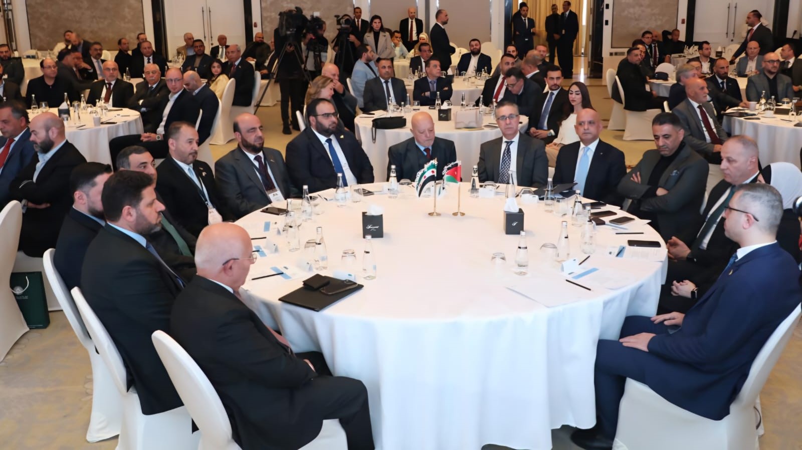  وزير الصناعة: الأردن وسوريا يمتلكان فرصا حقيقية لبناء شراكة اقتصادية