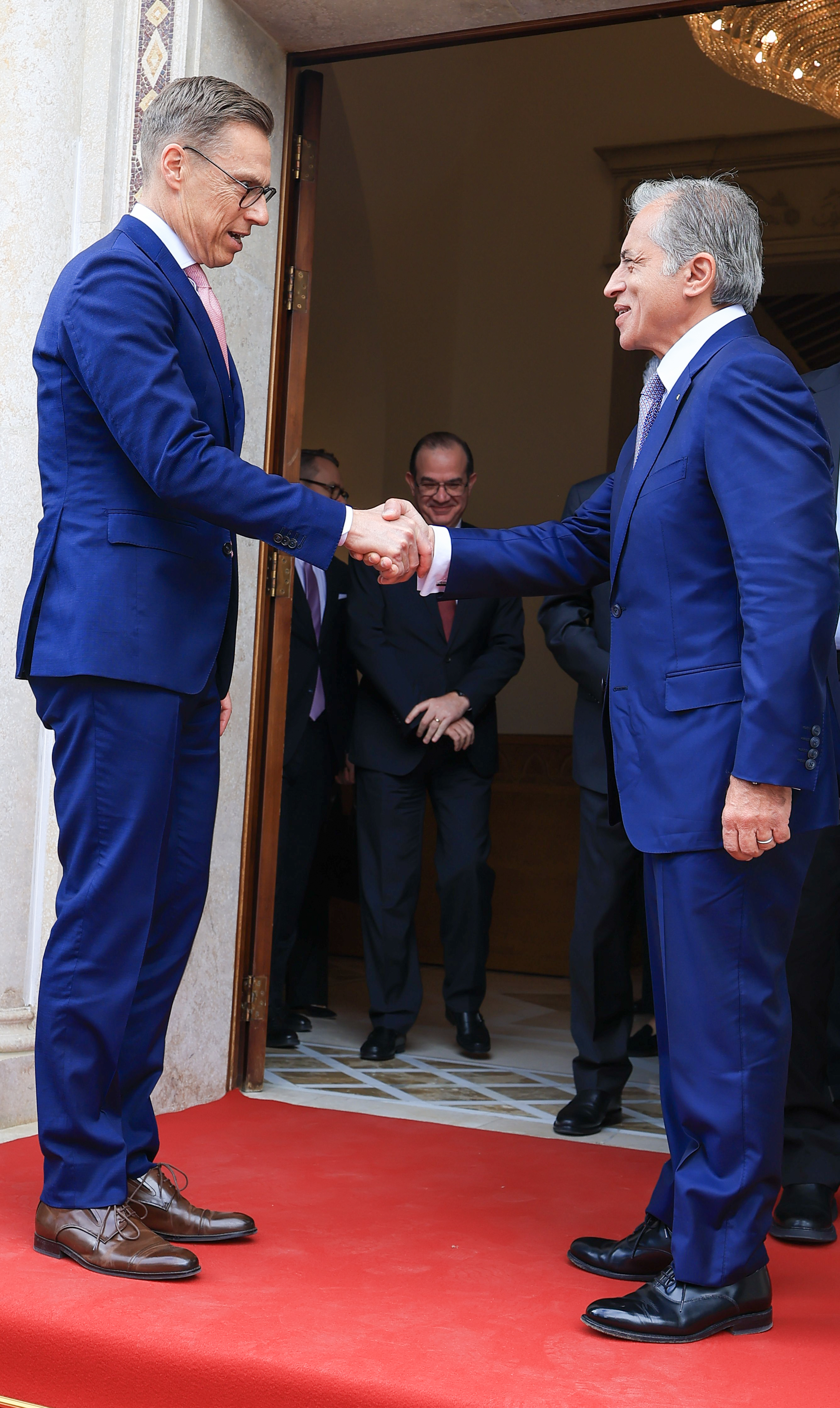 رئيس الوزراء يستقبل الرئيس الفنلندي