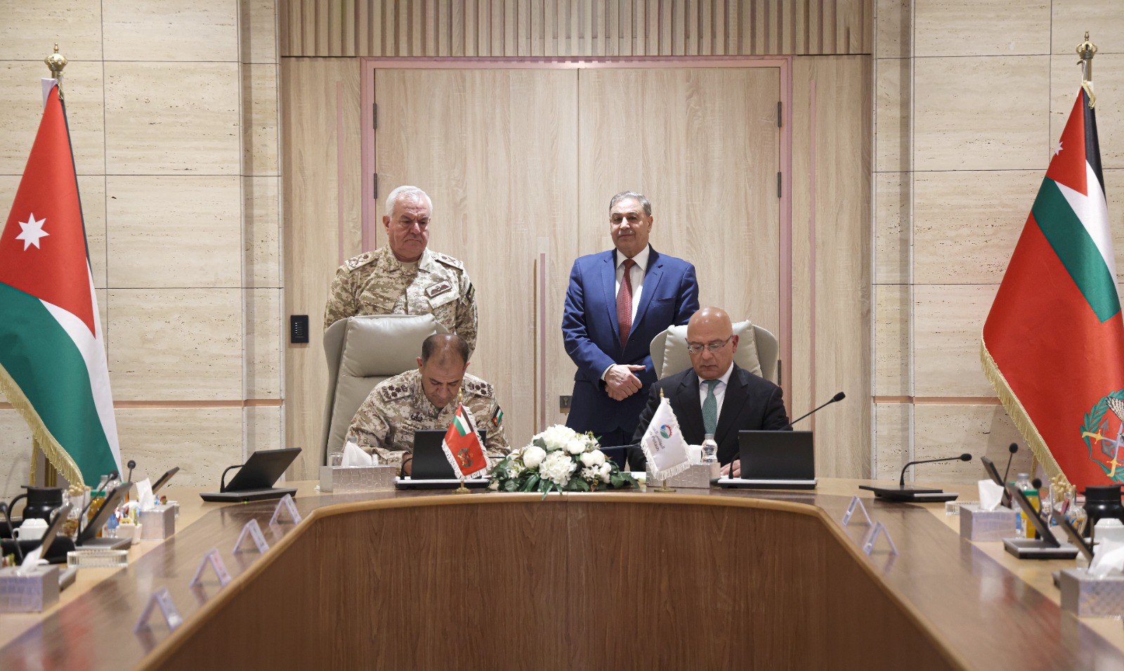  القوات المسلحة و"البوتاس" توقعان ملحق اتفاقية البحث والتفتيش عن الألغام