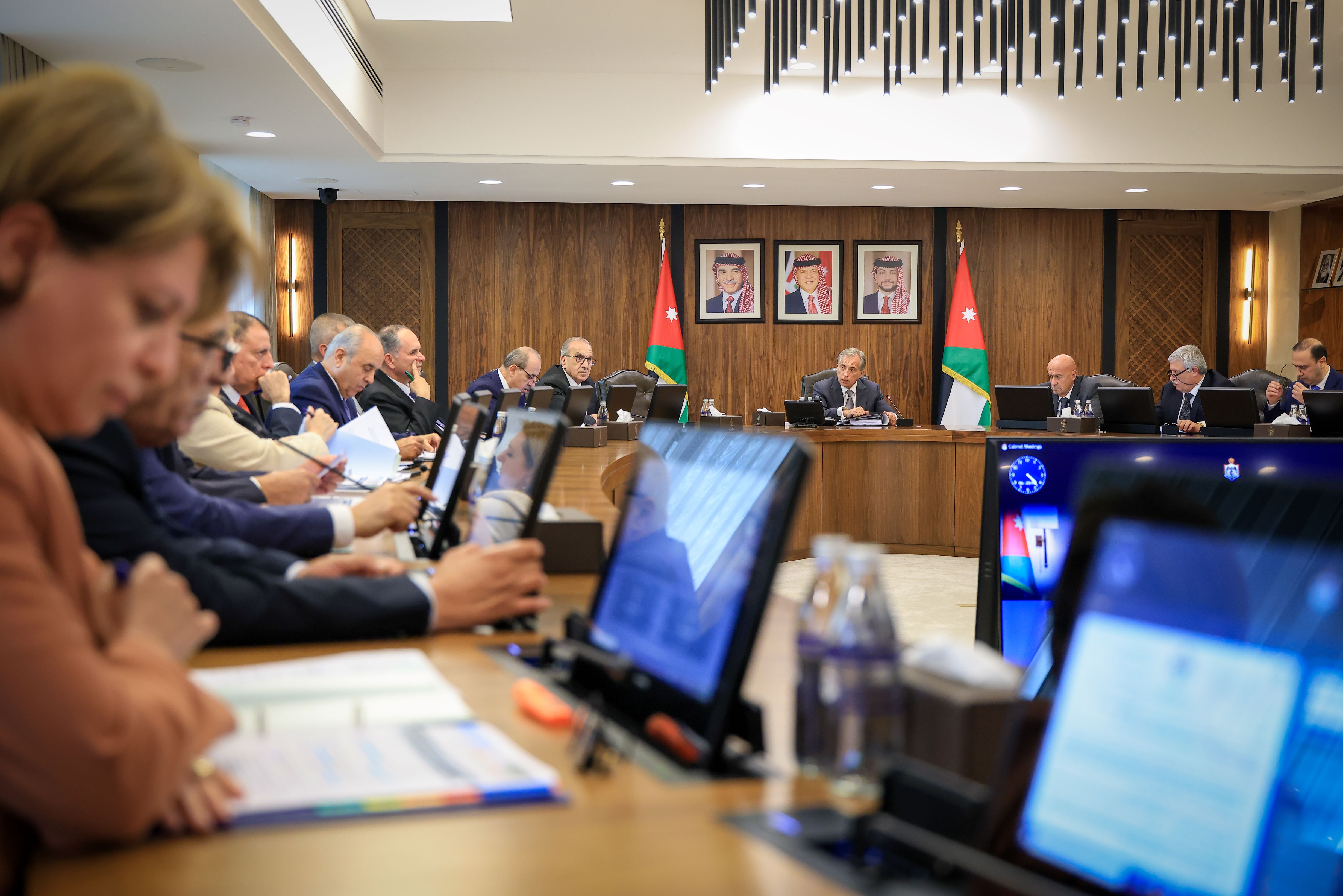  قرارات لمجلس الوزراء تتعلَّق بتحسين بيئة الاستثمار وتطوير الخدمات المقدَّمة للمواطنين وتحديث القطاع العام وتطوير عمل المؤسَّسات