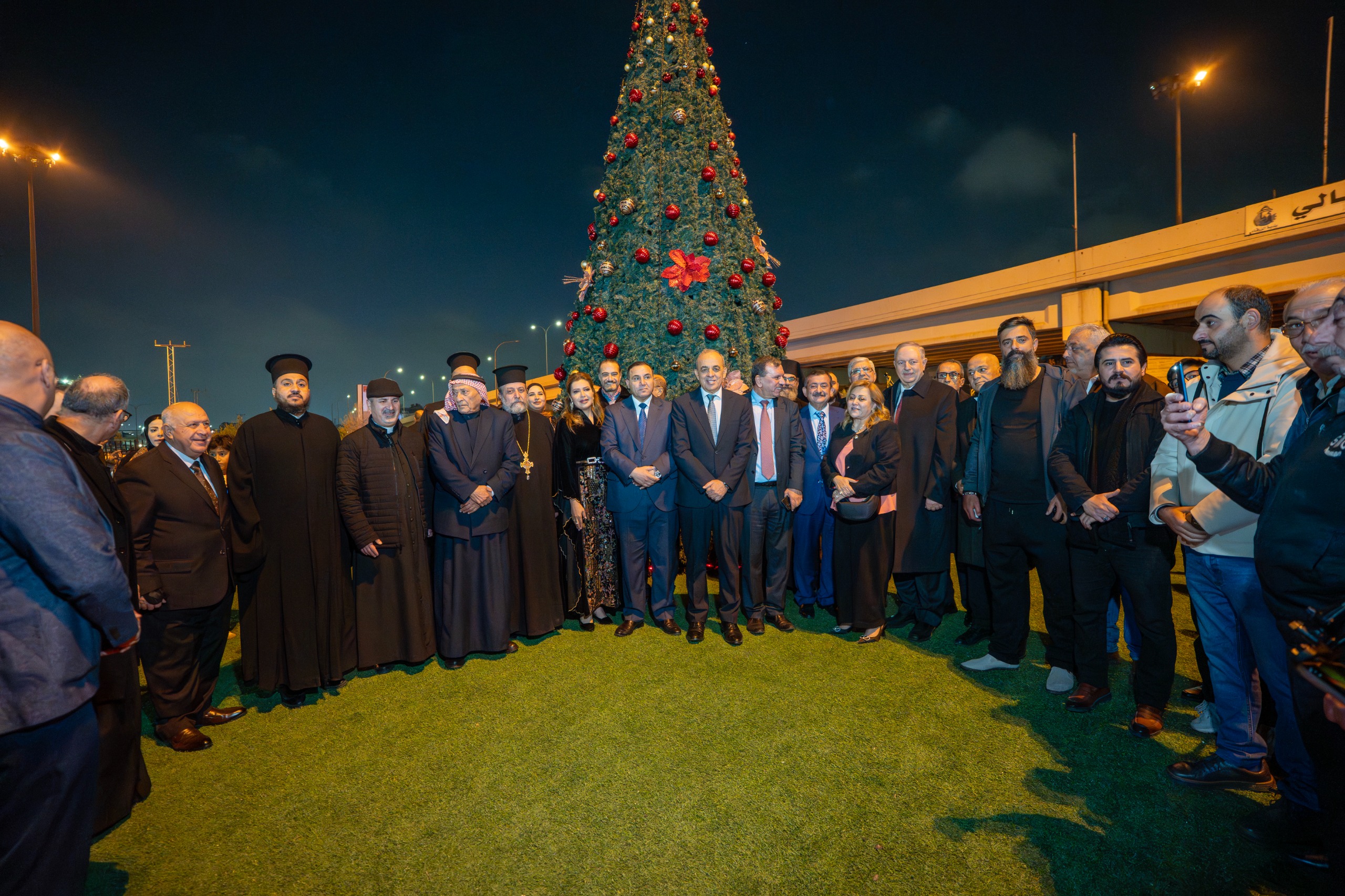  إضاءة شجرة عيد الميلاد في محافظة الزرقاء