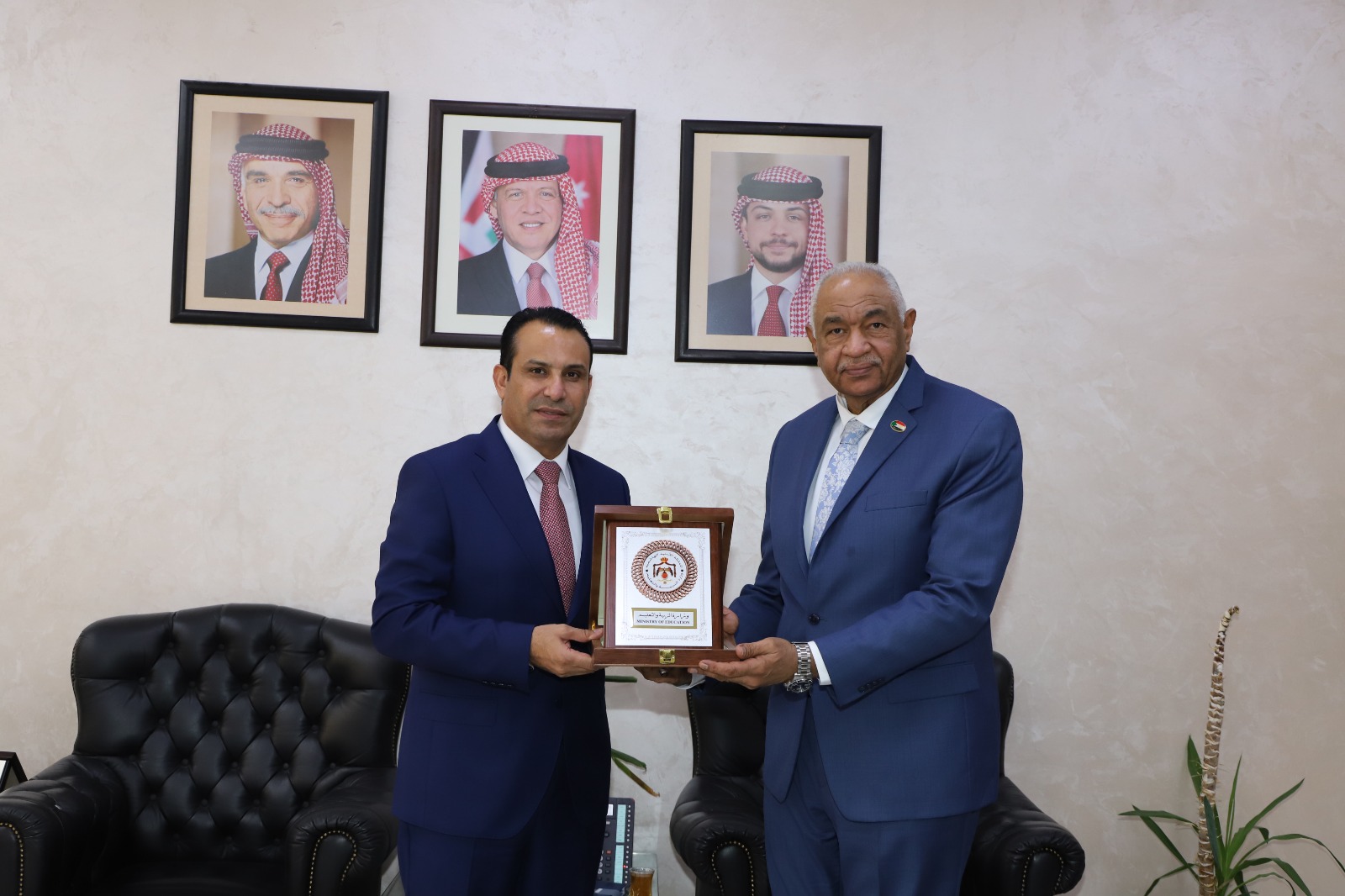  أمين عام وزارة التربية والسفير السوداني يبحثان تعزيز التعاون المشترك