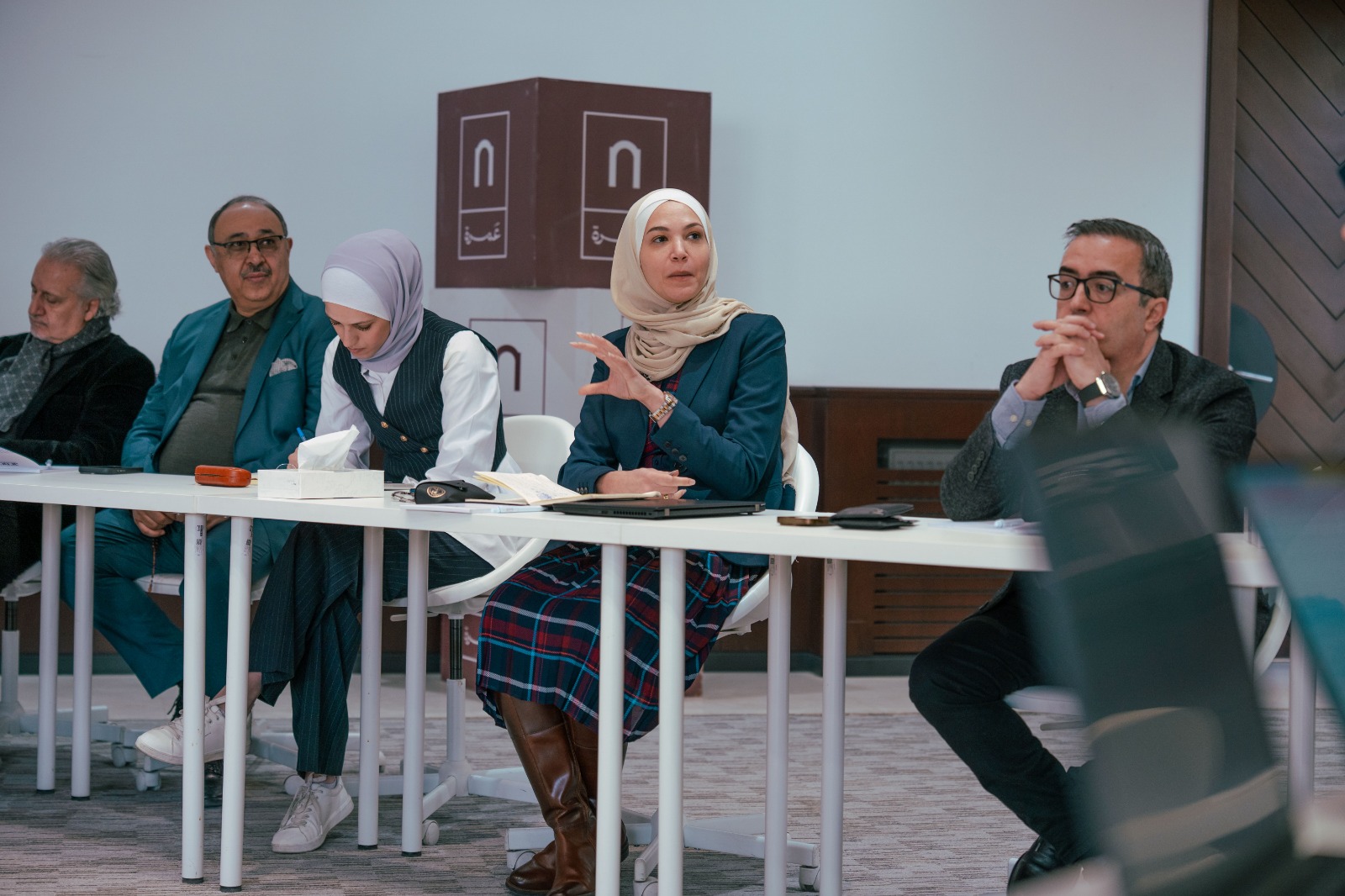 جلسة حوارية متخصصة بقطاع التنمية والتطوير الحضري لمشروع مدينة عمرة