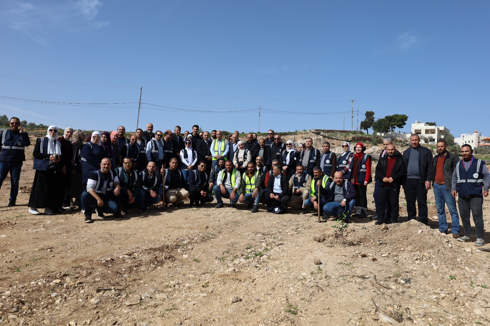 "الطاقة والمعادن" تشارك في الحملة الوطنية لغرس الأشجار الحرجية 