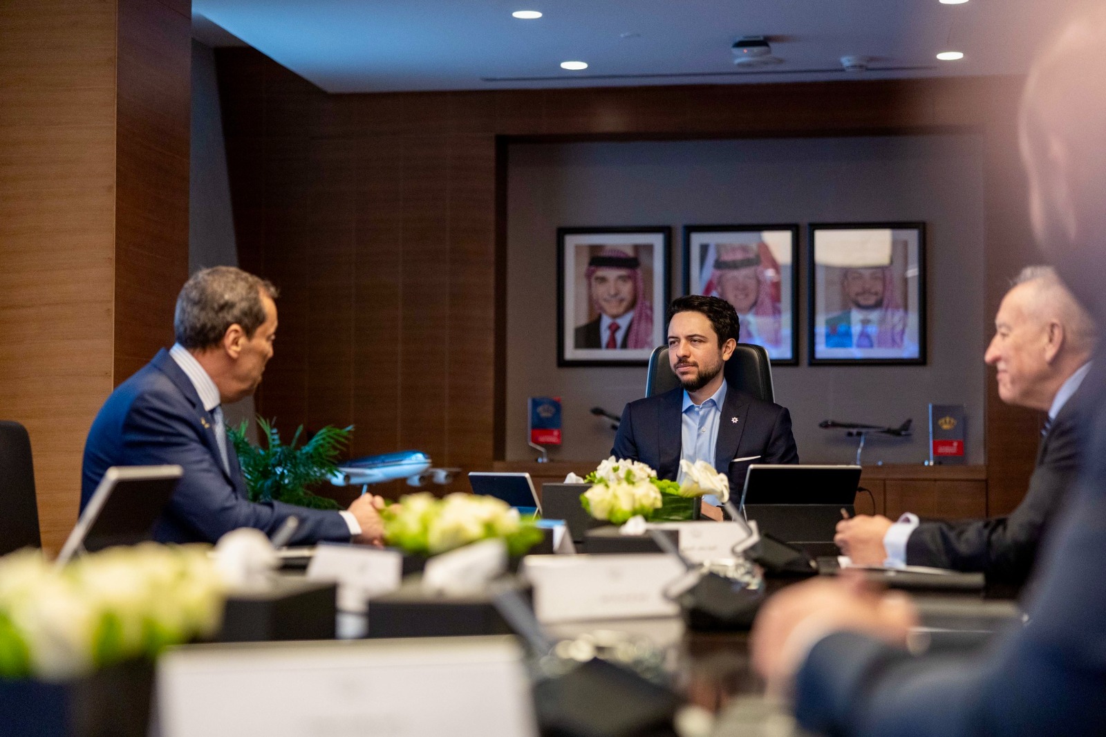  ولي العهد يزور شركة الخطوط الجوية الملكية الأردنية