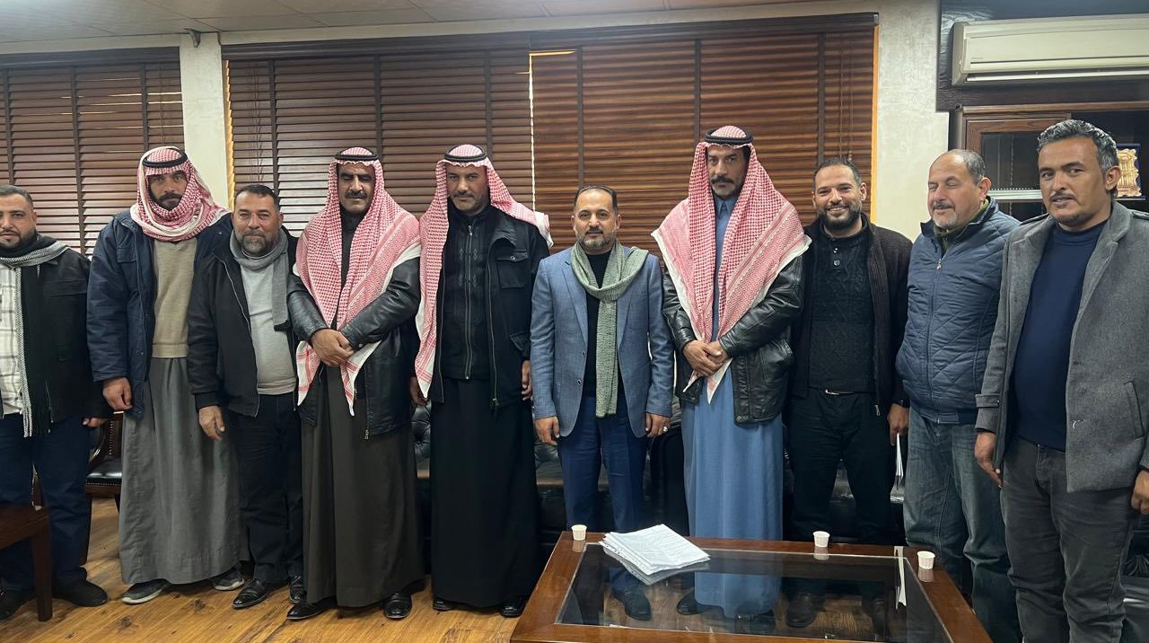  سلطة وادي الأردن تناقش مع مزارعي الوالة سبل تحسين خدمات الري 