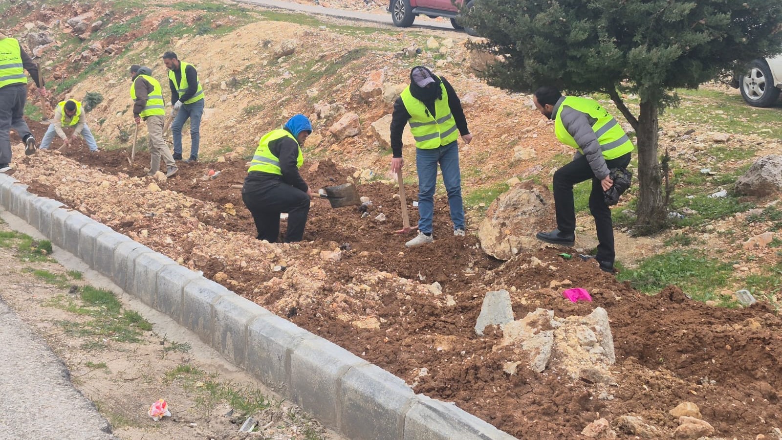  بلديات عجلون تواصل حملة التشجير الوطنية بمناسبة اليوم العالمي للشجرة