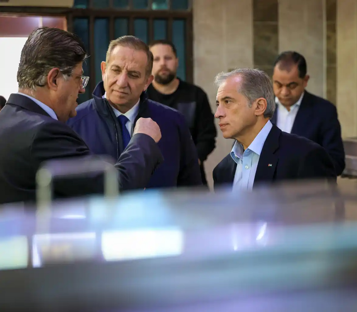 رئيس الوزراء يتفقد مواقع إنتاجية وخدمية في عجلون وإربد 