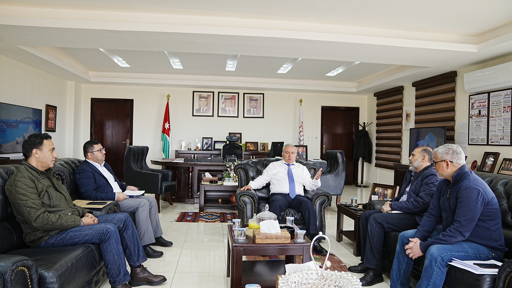  بحث سبل تحسين موثوقية التزويد بالتيار الكهربائي في البترا