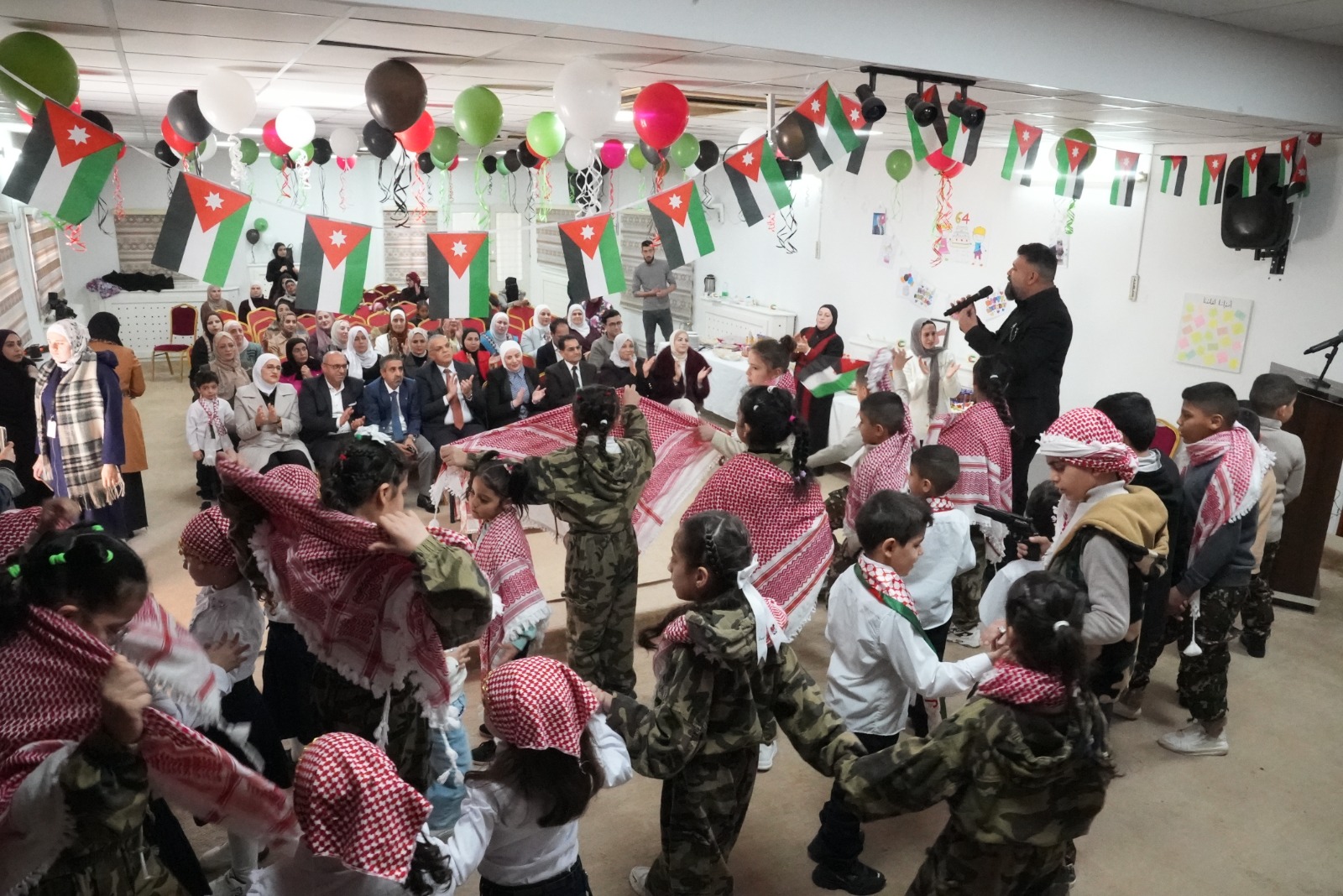  وزيرة التنمية الاجتماعية ترعى احتفال مؤسسة الحسين الاجتماعية بمناسبة عيد ميلاد الملك