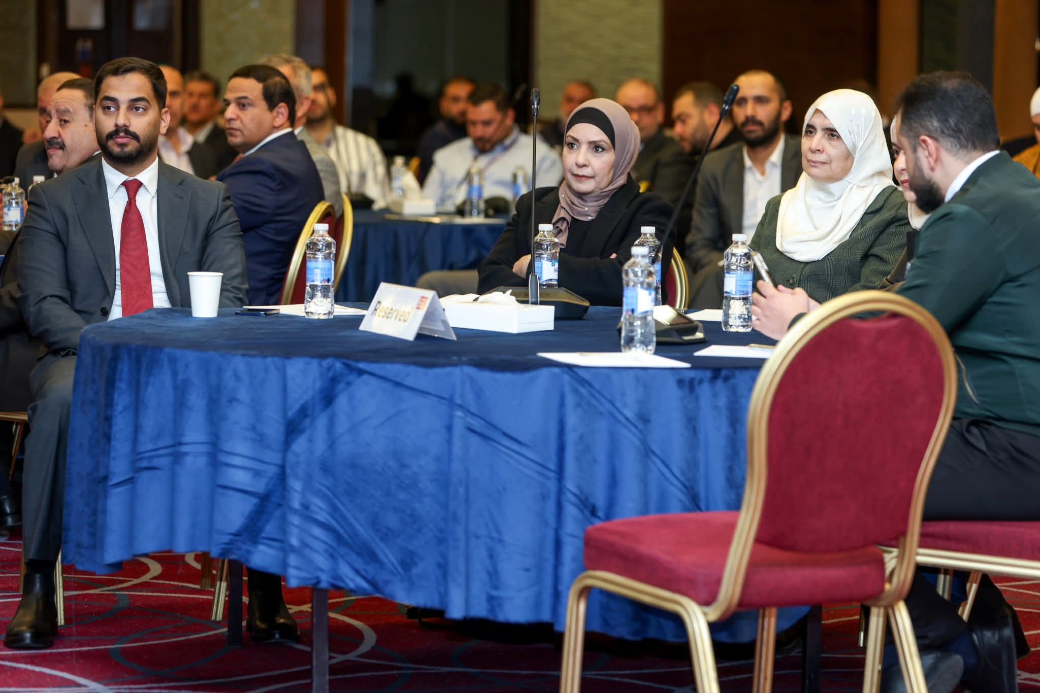 "الطاقة النيابية" تشارك في جلسة حوارية حول تطوير مشاريع الهيدروجين