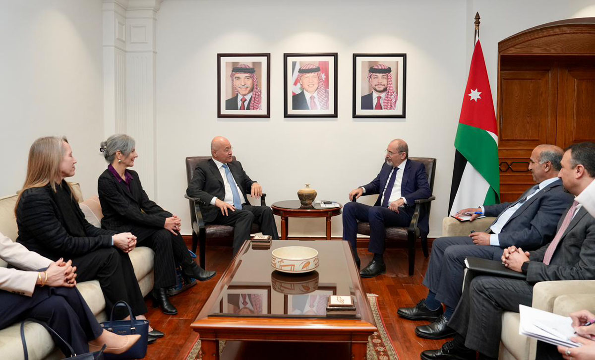  وزير الخارجية يلتقي المفوض الأممي لشؤون اللاجئين