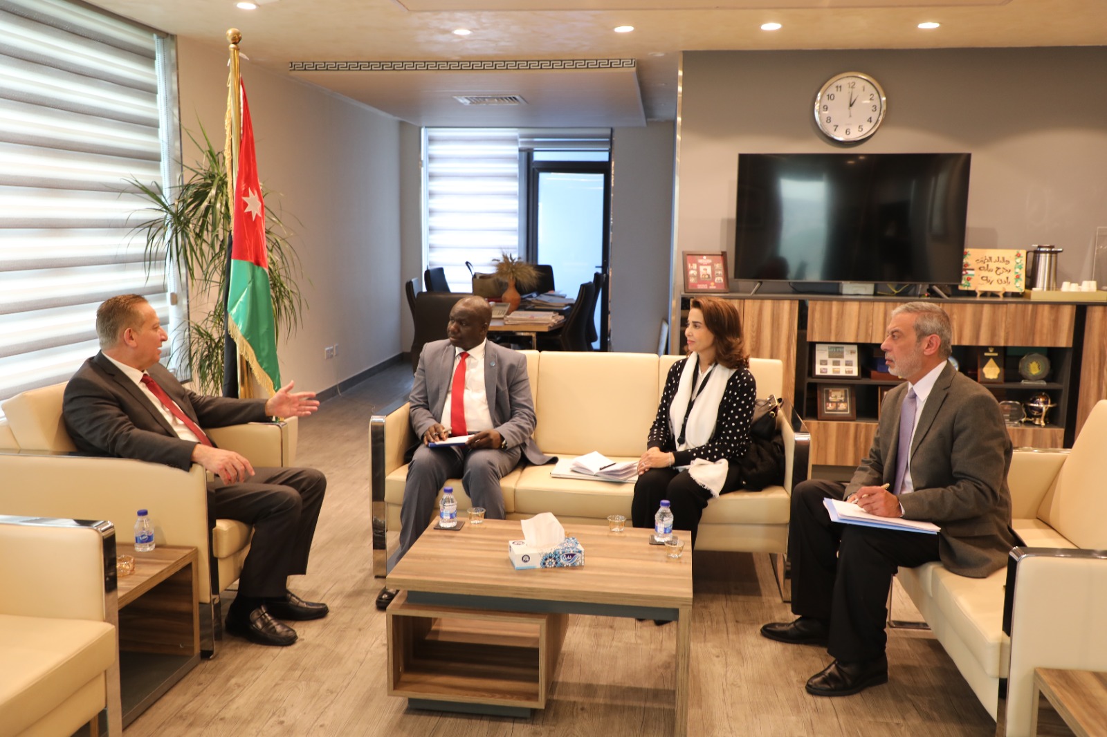 وزير الزراعة يلتقي المكلف بأعمال ممثل الفاو بالأردن