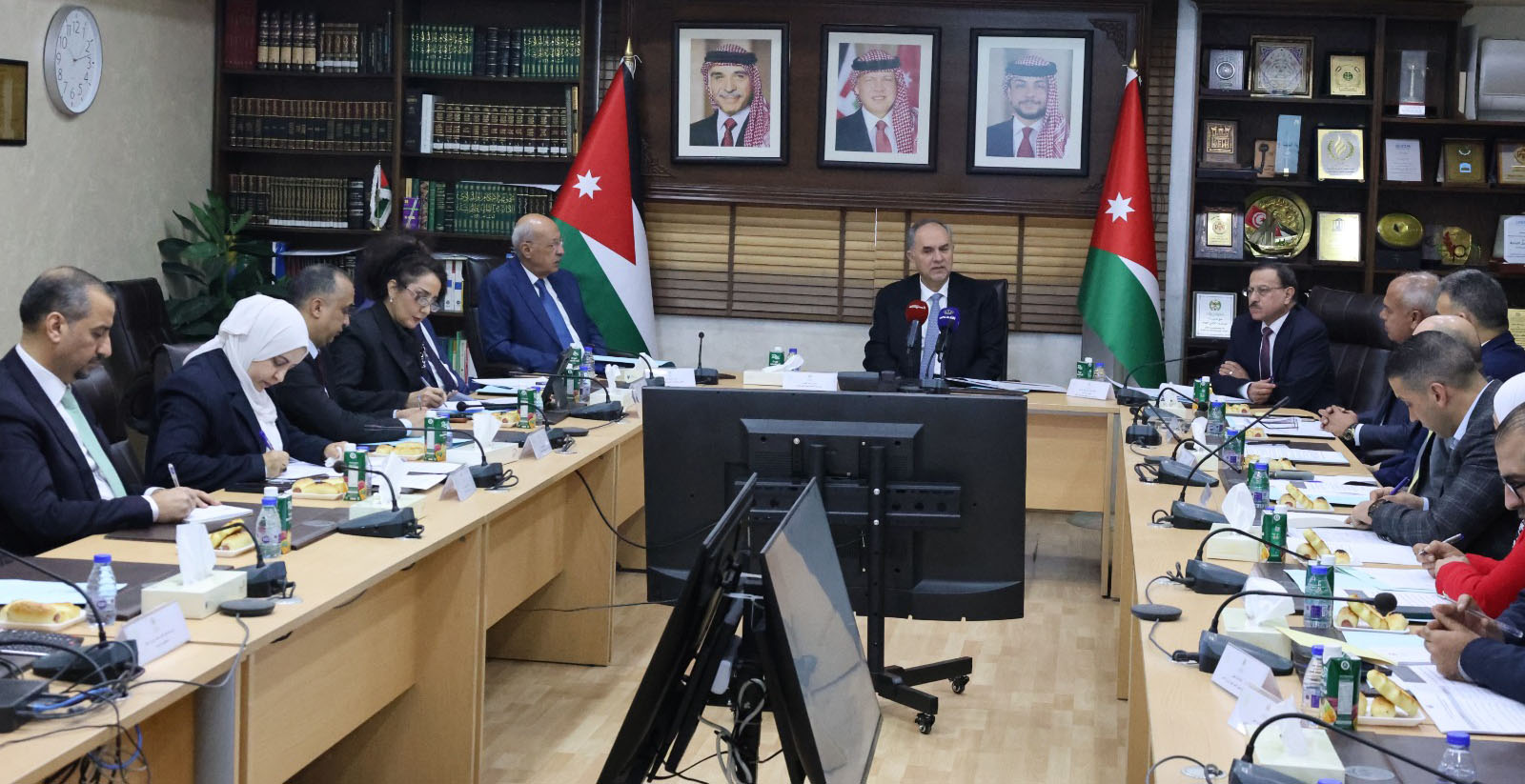  وزير العدل يترأس اجتماع اللجنة الوطنية لمنع الاتجار بالبشر