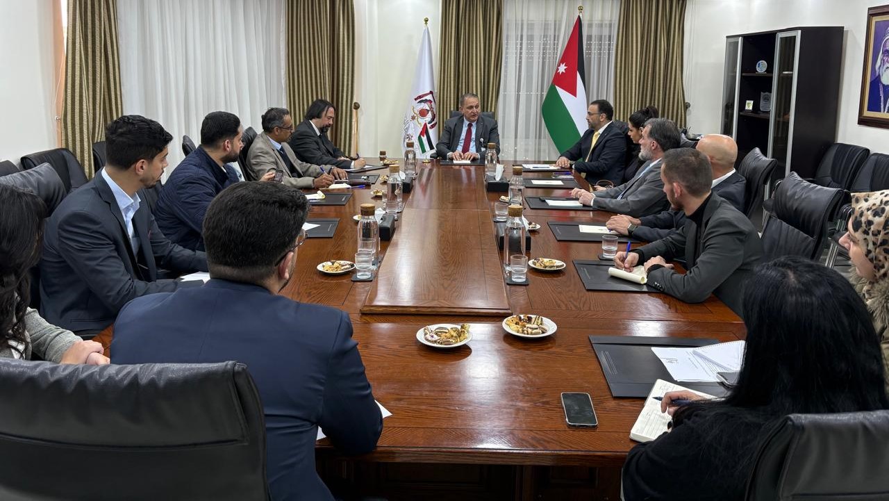  وزير البيئة يؤكد أهمية الشراكة مع اصحاب المبادرات في موسم التنزه