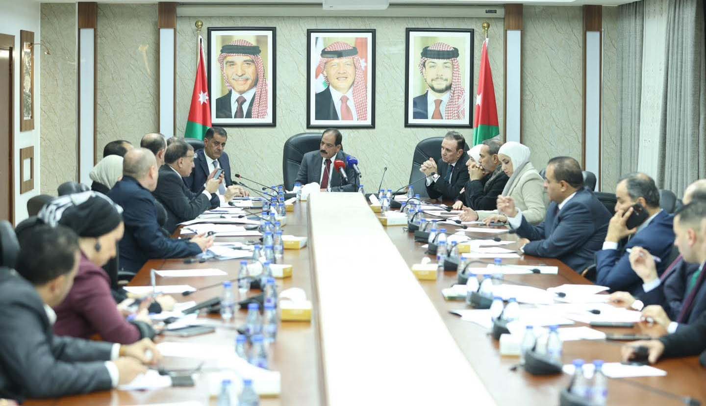  "القانونية النيابية" تواصل مناقشة  مشروع قانون كاتب العدل المعدل