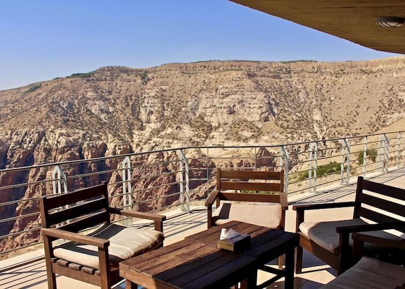  بيت الضيافة في ضانا.. وجهة سياحية وبيئية تدعم فرص العمل المحلية