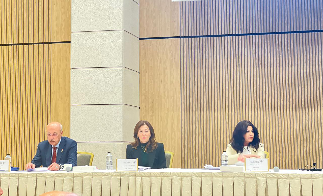 مركز حقوق الإنسان ينظم حوارية حول "المخدرات وآثارها على المجتمع" 