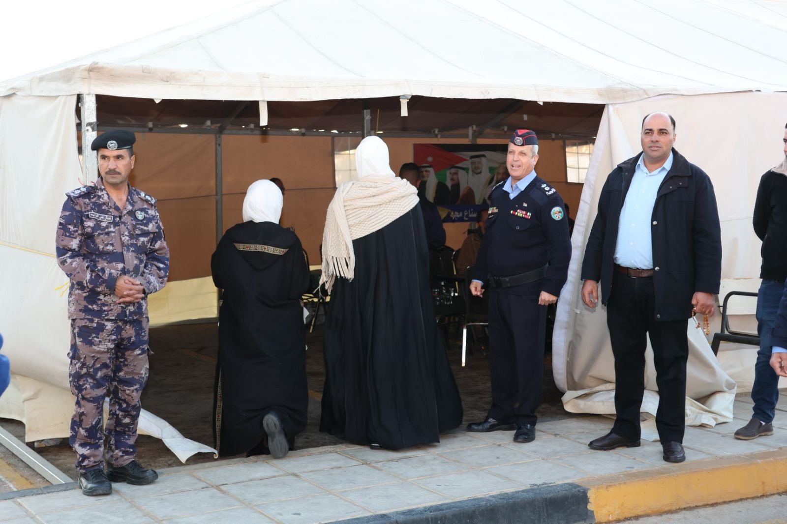  الأمن العام يُقيم خيماً رمضانية لإفطار المسافرين في عدد من المراكز الحدودية