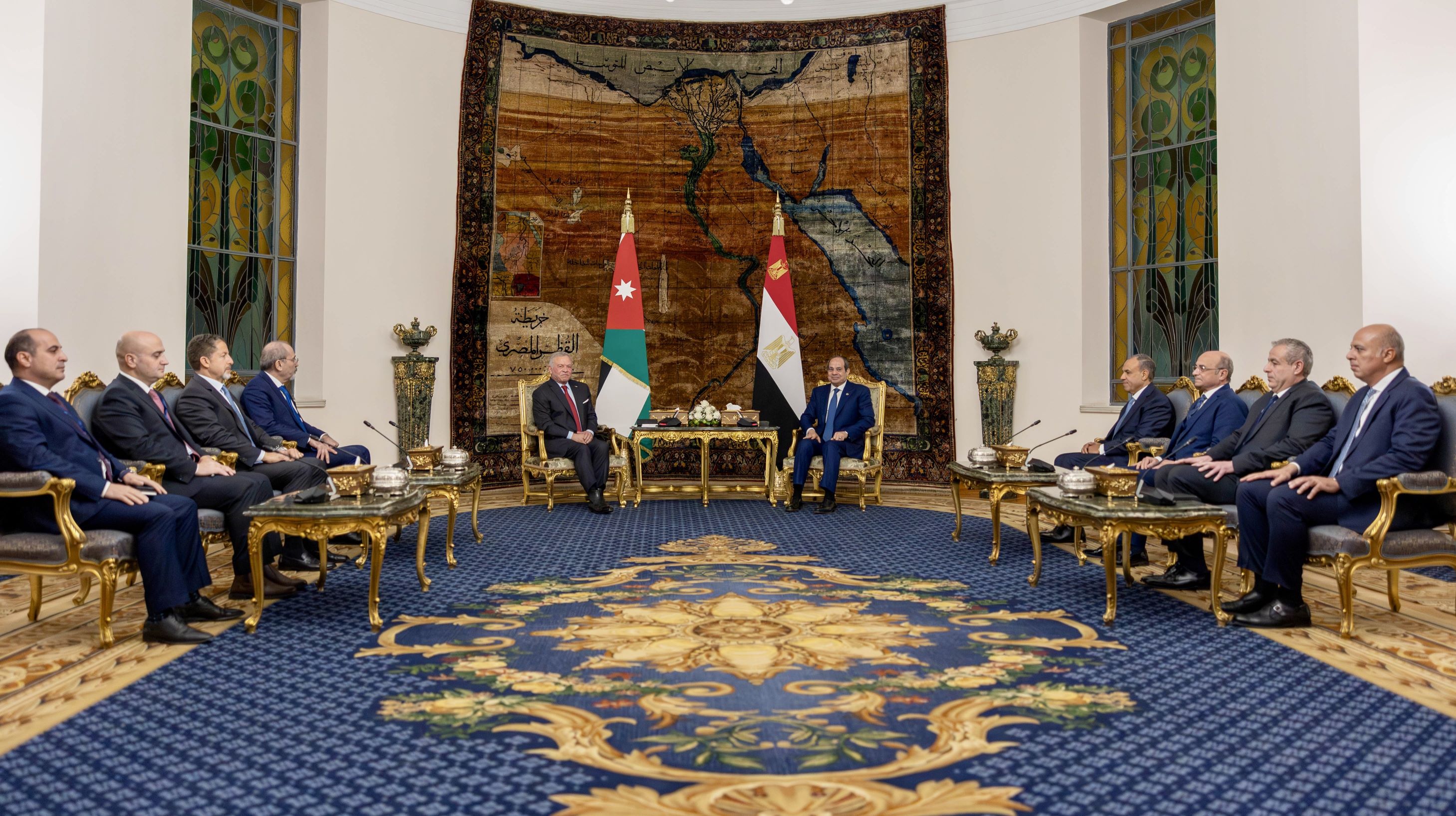  الملك والرئيس المصري يعقدان مباحثات في القاهرة