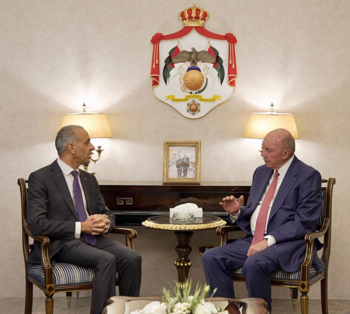  رئيس مجلس الأعيان يتسلم تقرير ديوان المحاسبة 2024