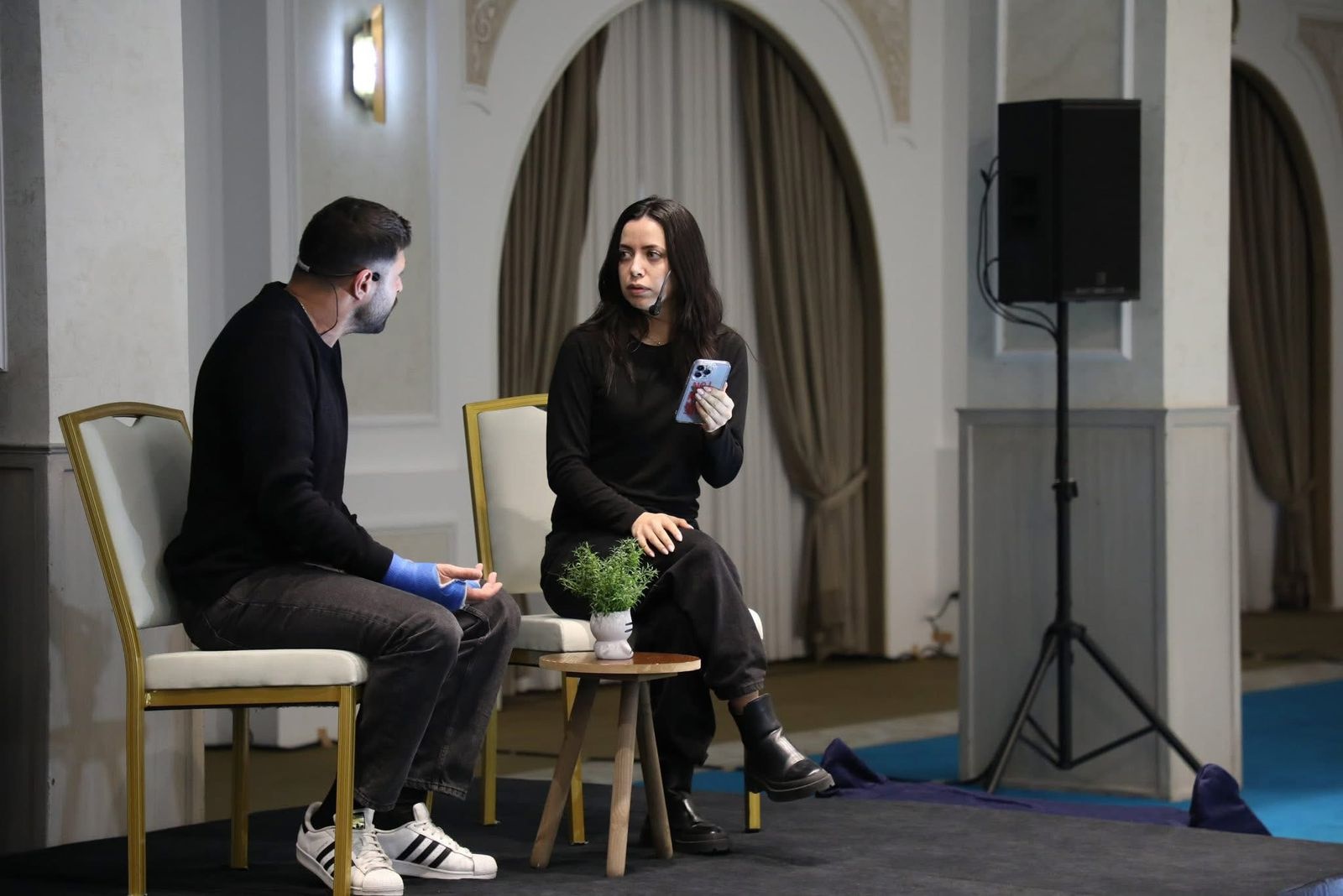  "آرك" تنظم مسرحية للتوعية بالمخاطر الرقمية